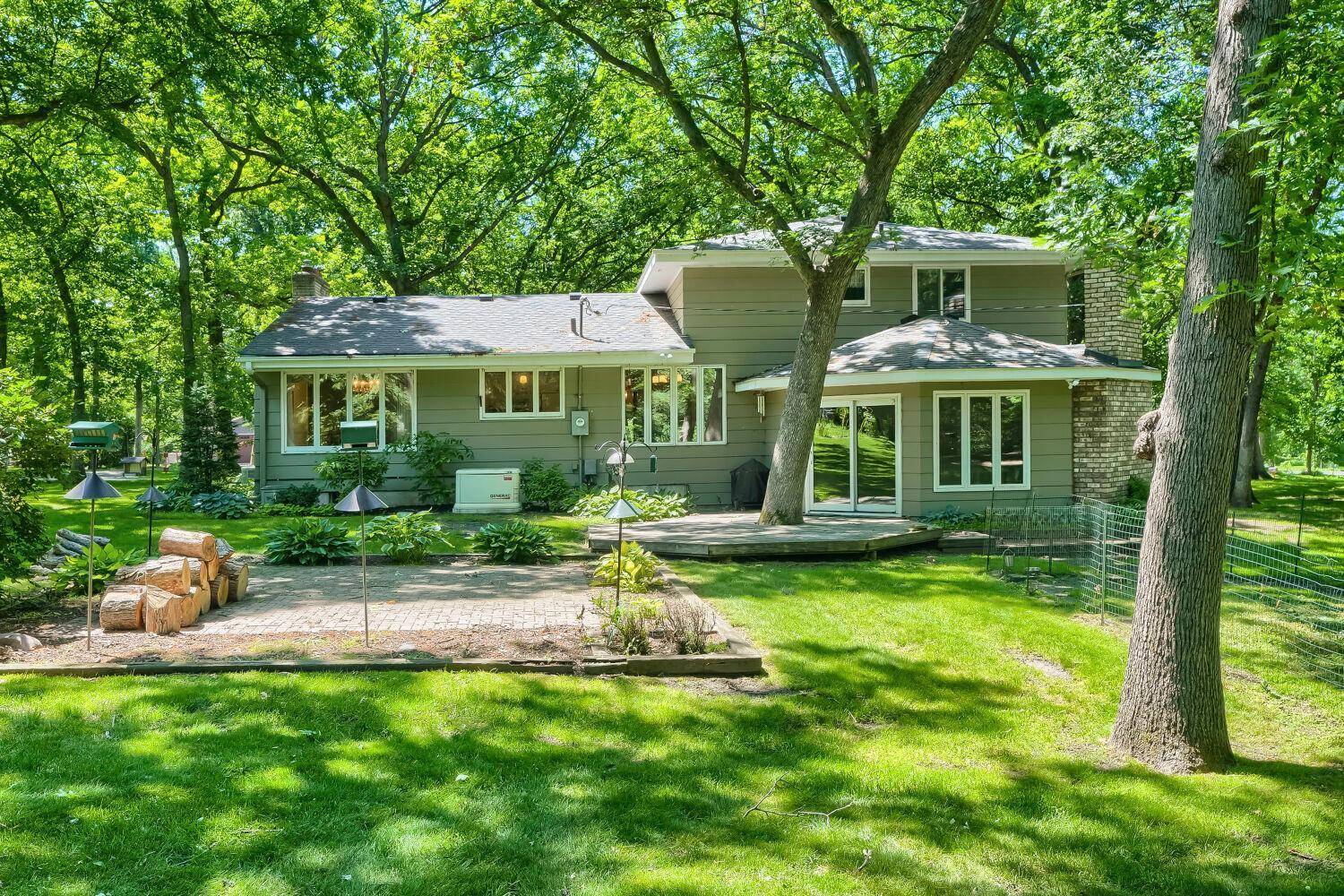4696 126th ST N, White Bear Lake, MN 55110