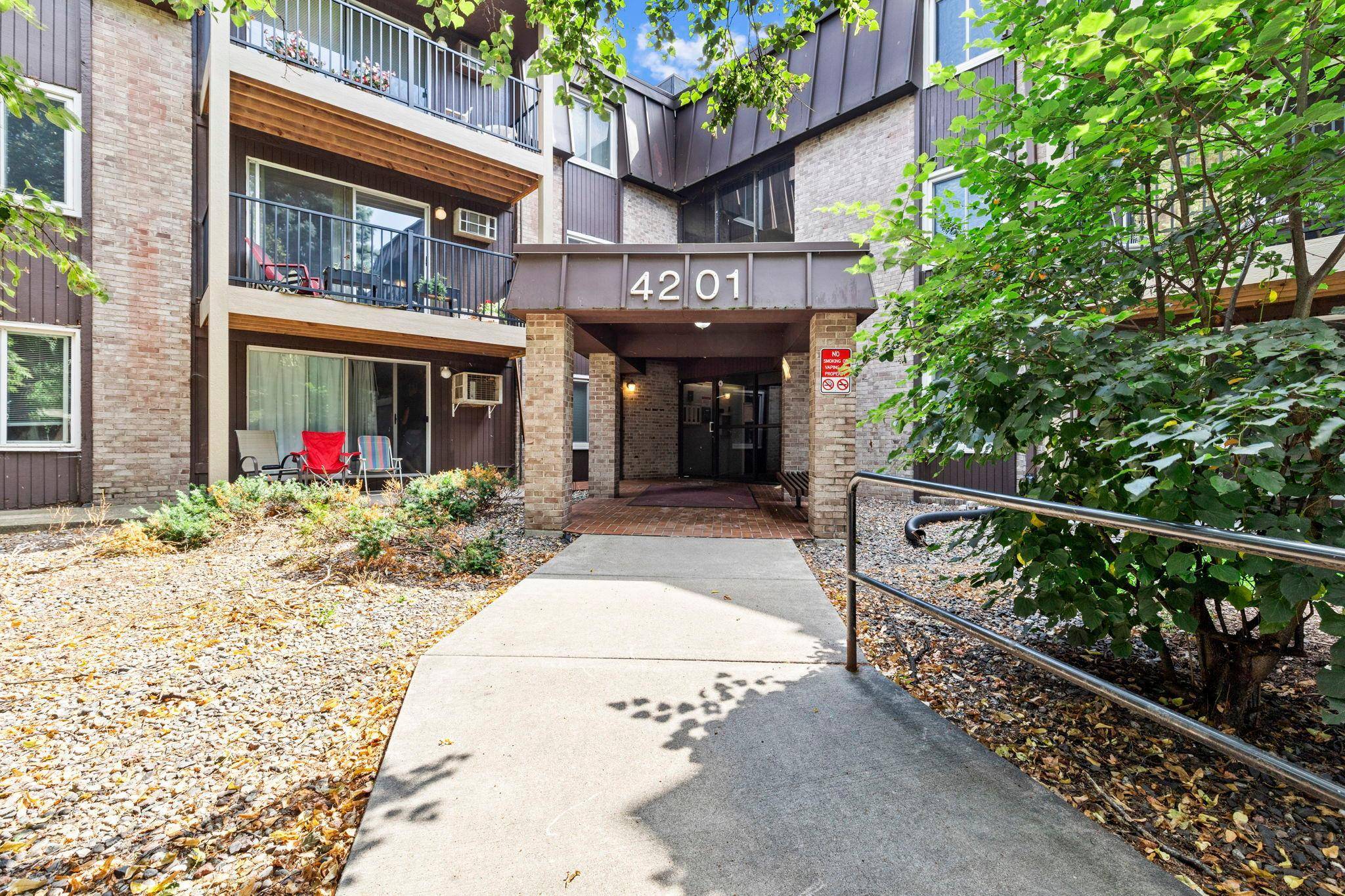 4201 Lakeside AVE N #214, Brooklyn Center, MN 55429