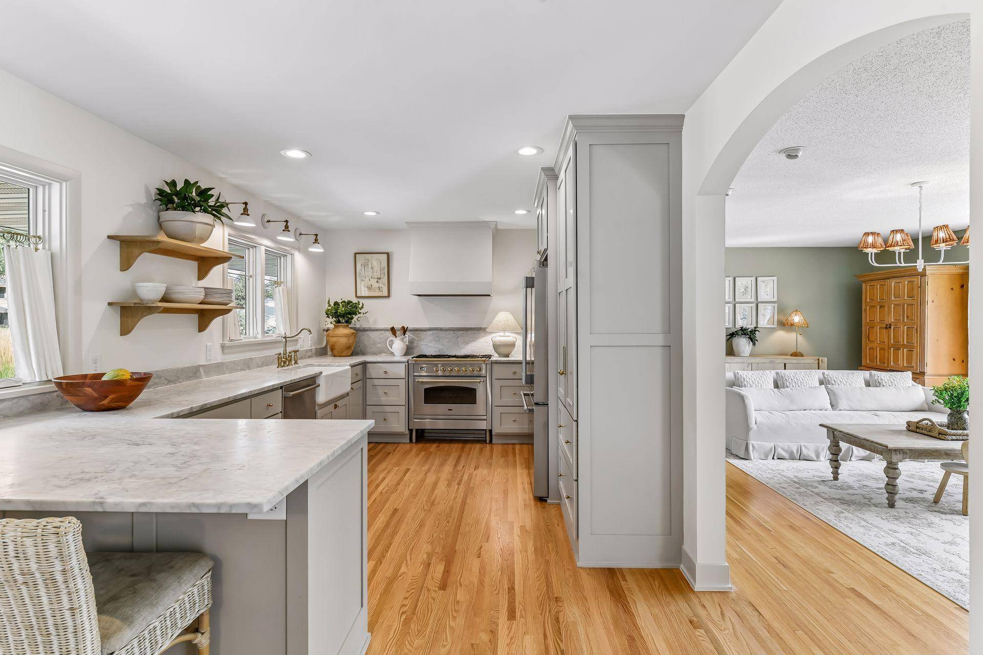 15803 Holdridge RD E, Wayzata, MN 55391