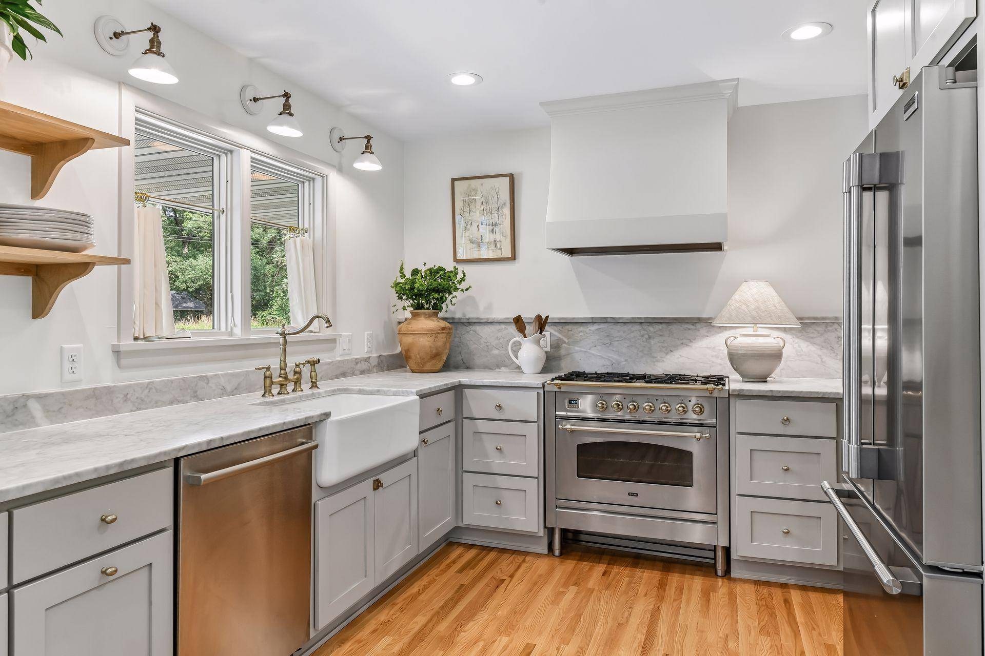 15803 Holdridge RD E, Wayzata, MN 55391