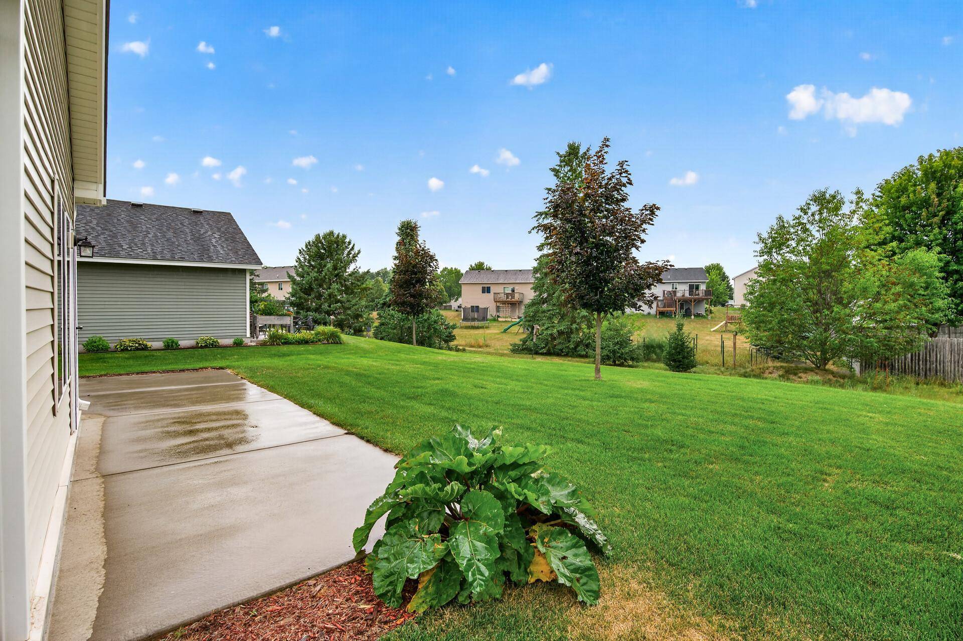 1012 Golden WAY NW, Isanti, MN 55040
