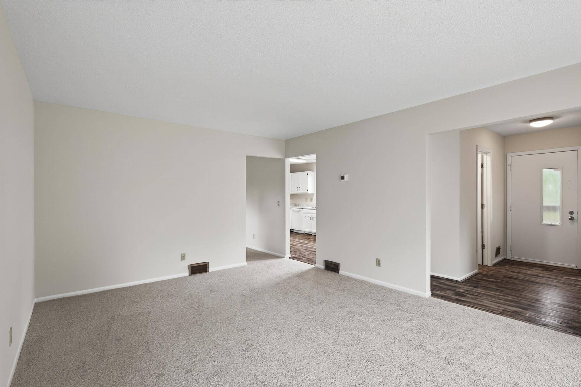 3429 Pilgrim LN N, Plymouth, MN 55441