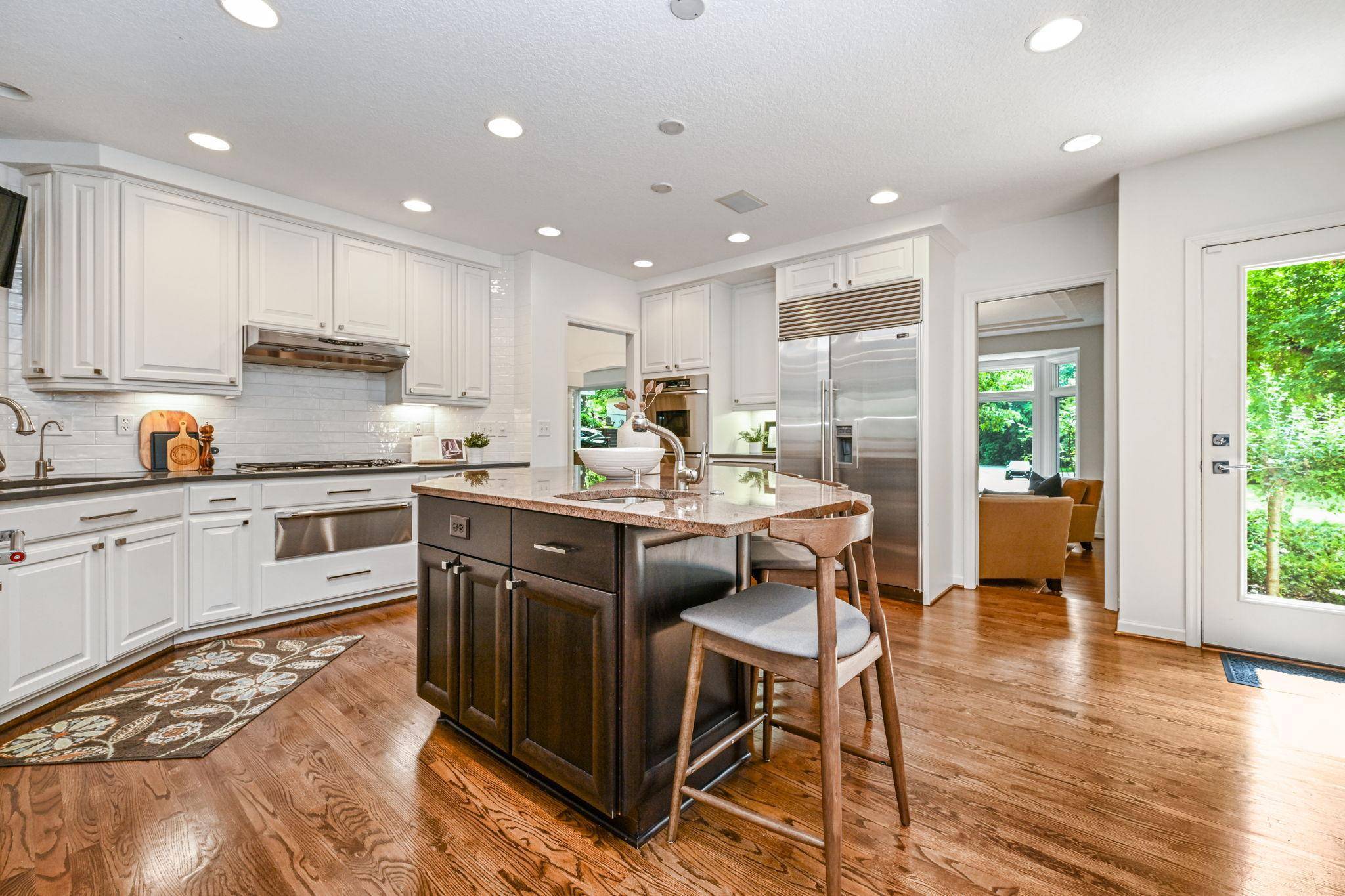 4541 Meadow RD, Edina, MN 55424