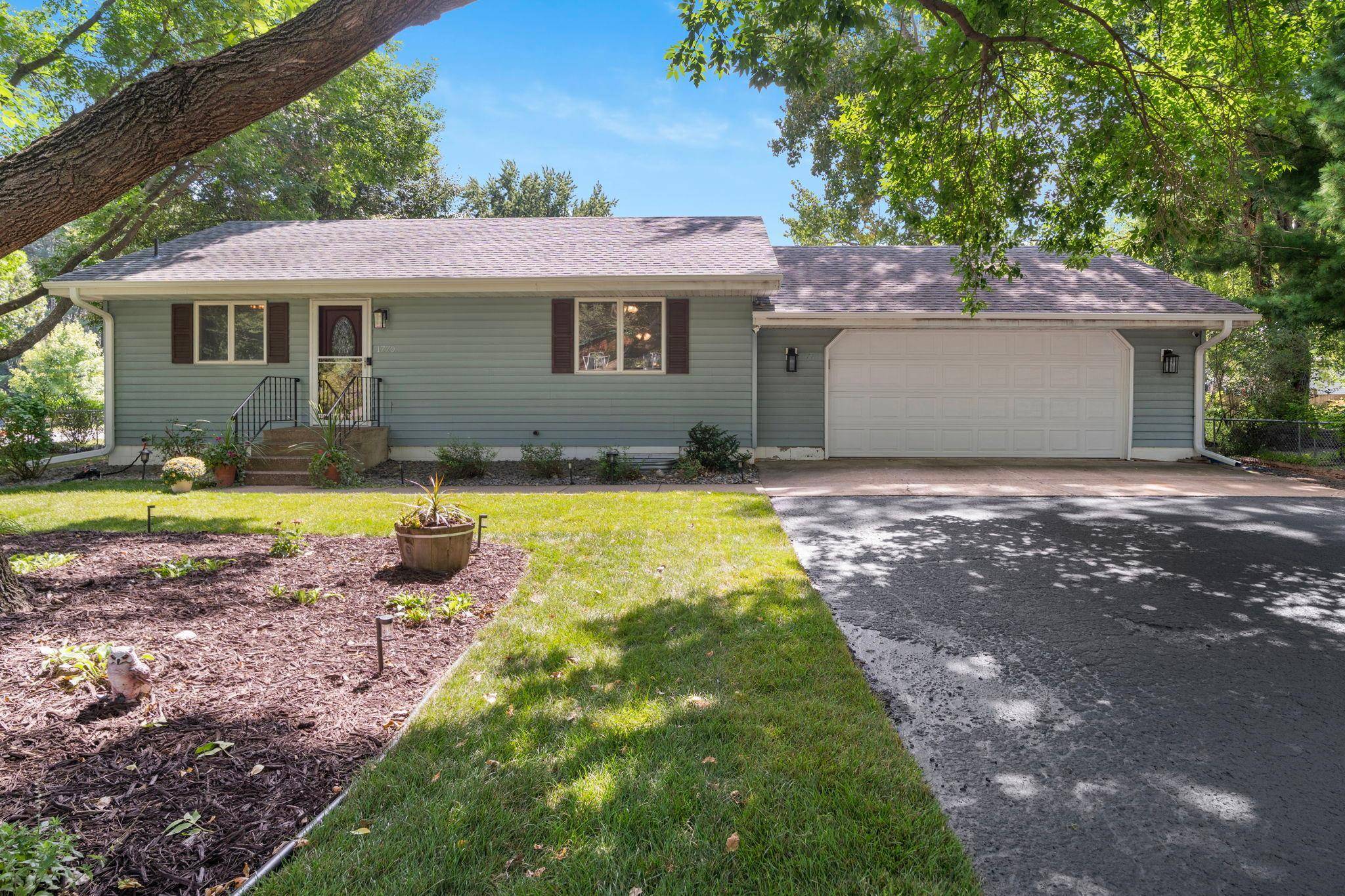 1770 Ridgewood AVE, White Bear Lake, MN 55110