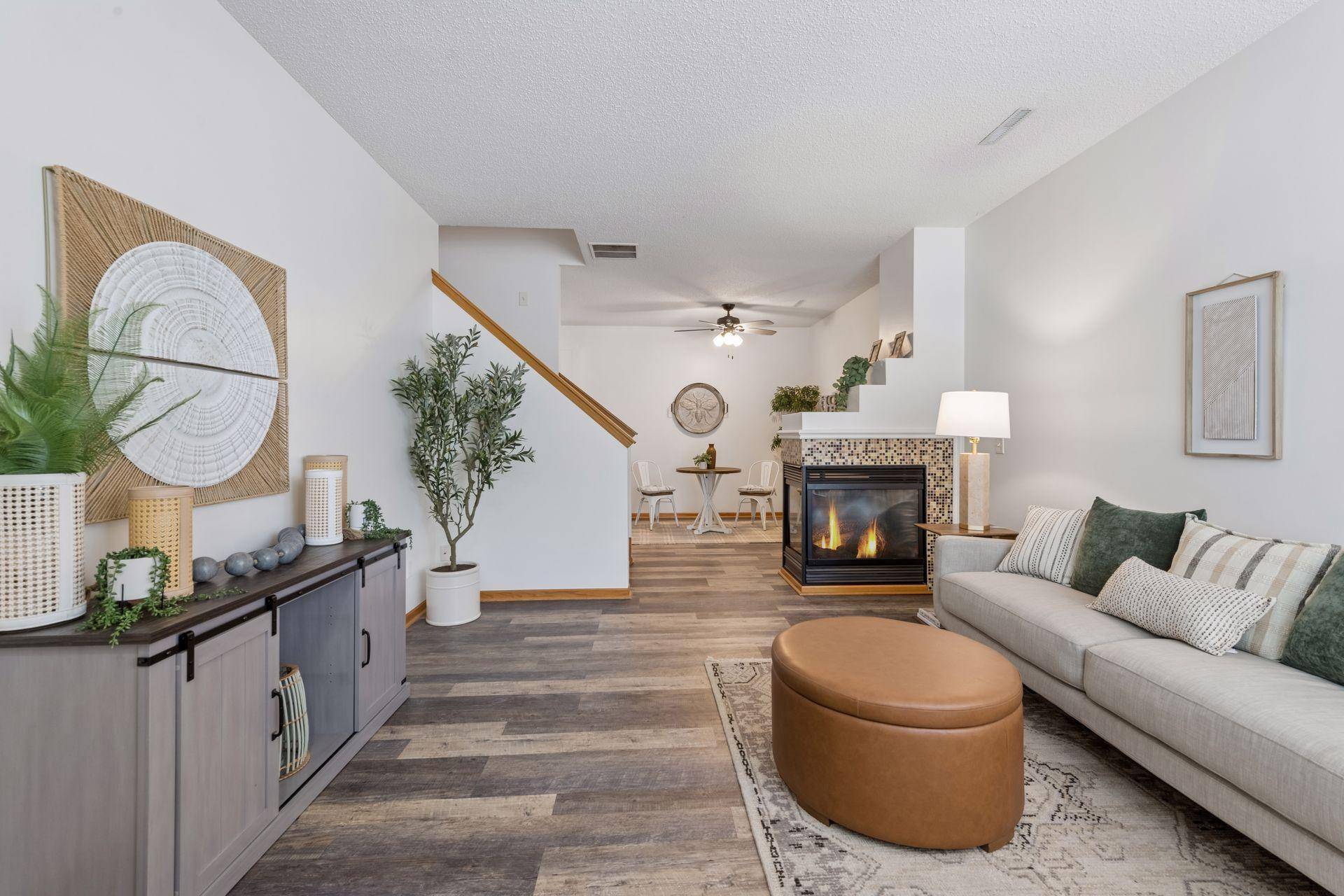 1524 Liberty CIR, Shakopee, MN 55379