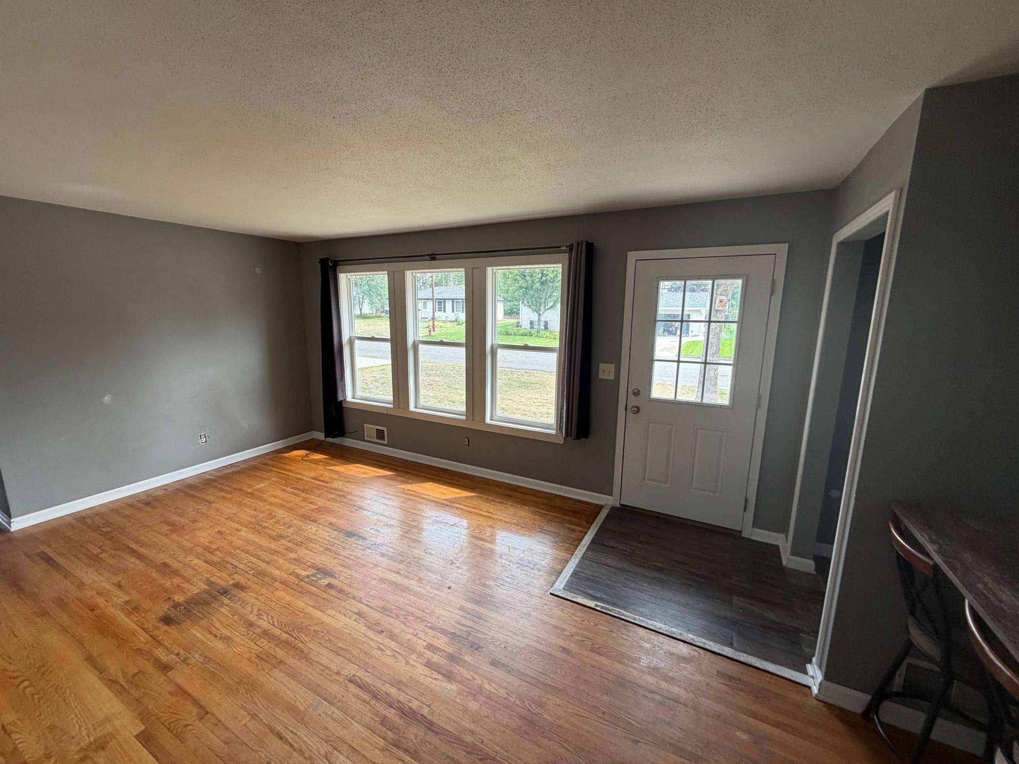 1701 Dixon DR, Saint Paul Park, MN 55071