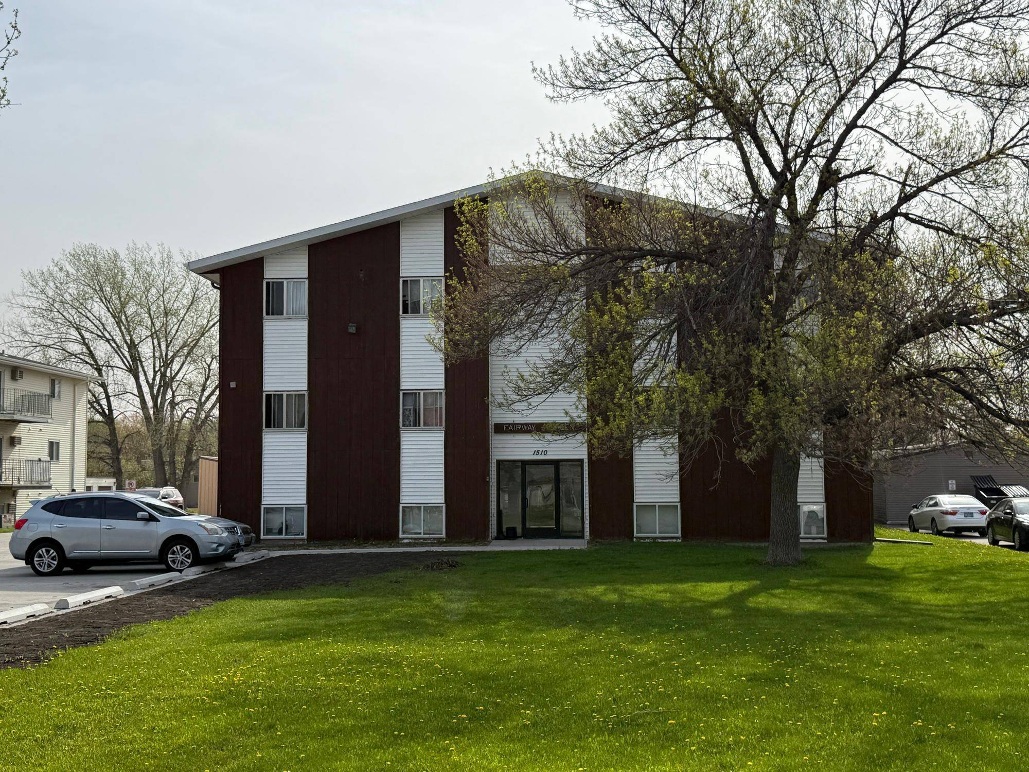 1510 E Gateway CIR S, Fargo, ND 58103