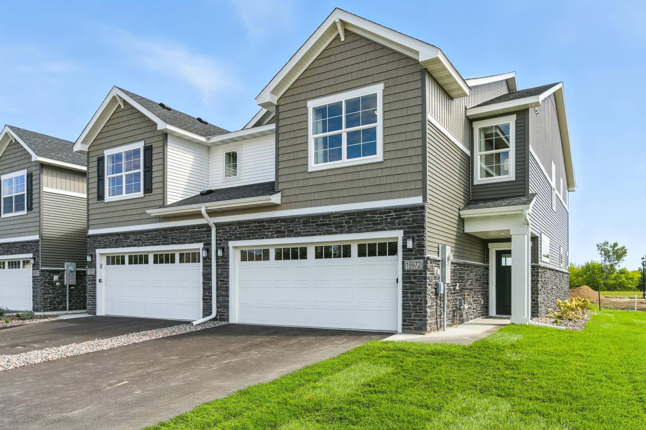 19936 Hunters Ridge, Corcoran, MN 55374
