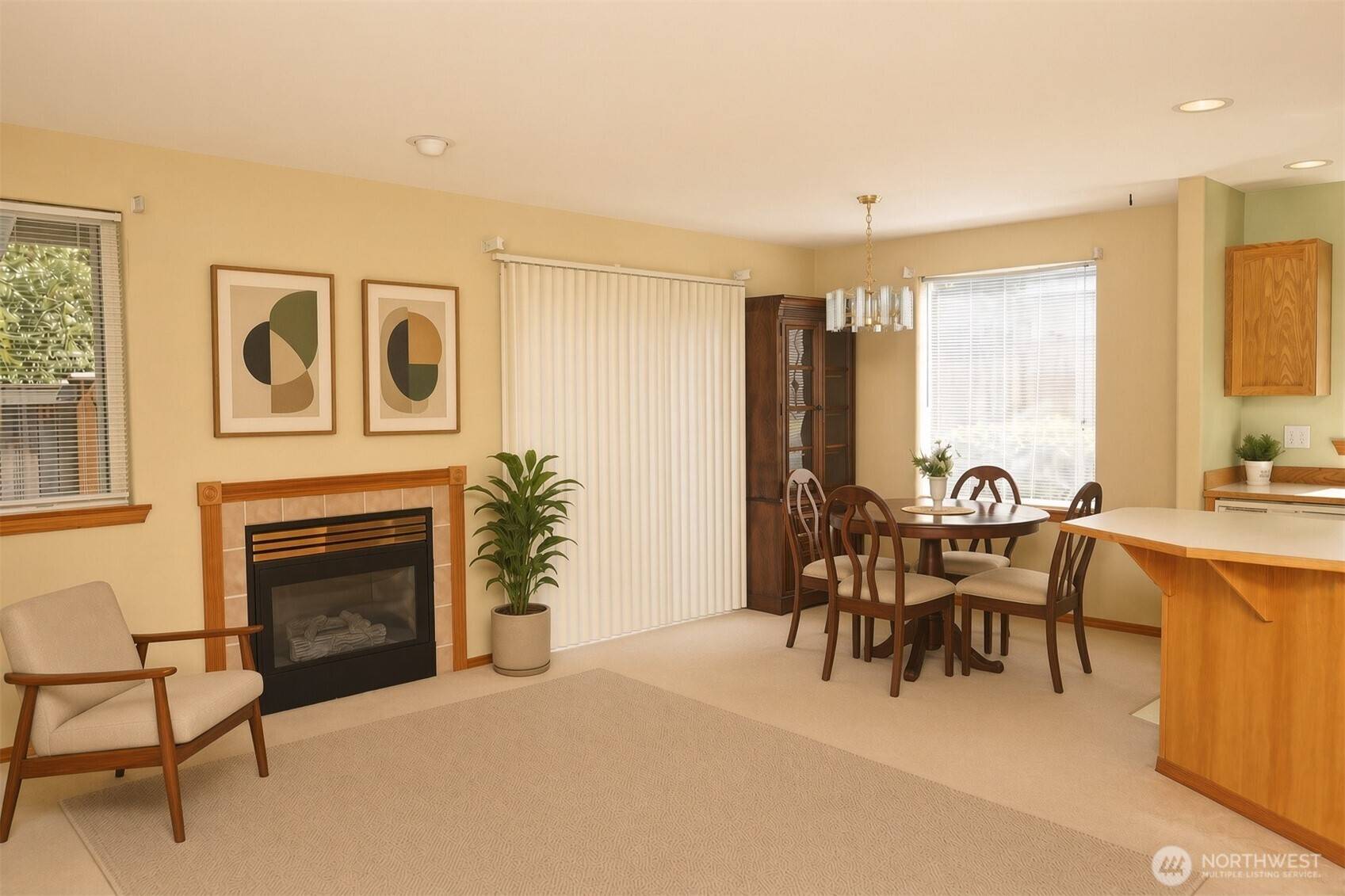 10115 6th DR SE #B, Everett, WA 98208