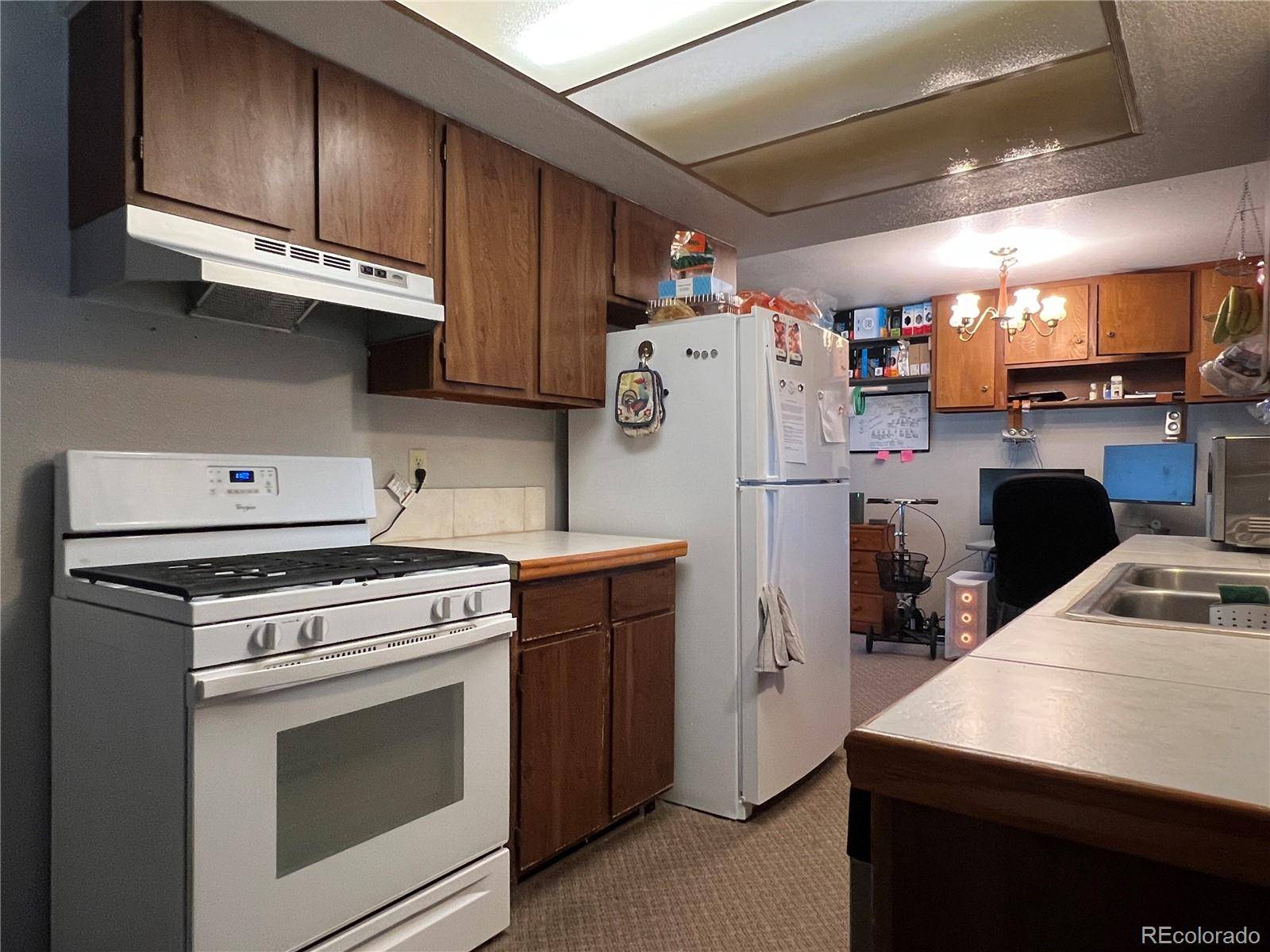 838 O AVE, Limon, CO 80828