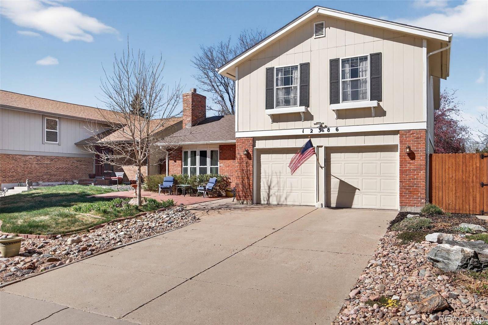 12386 E Bates CIR, Aurora, CO 80014