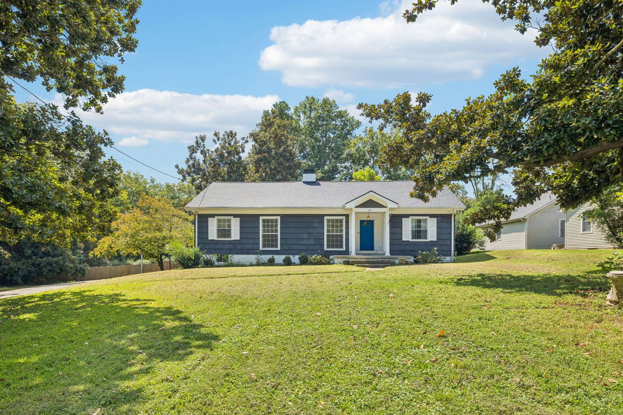 527 E Madison St, Pulaski, TN 38478