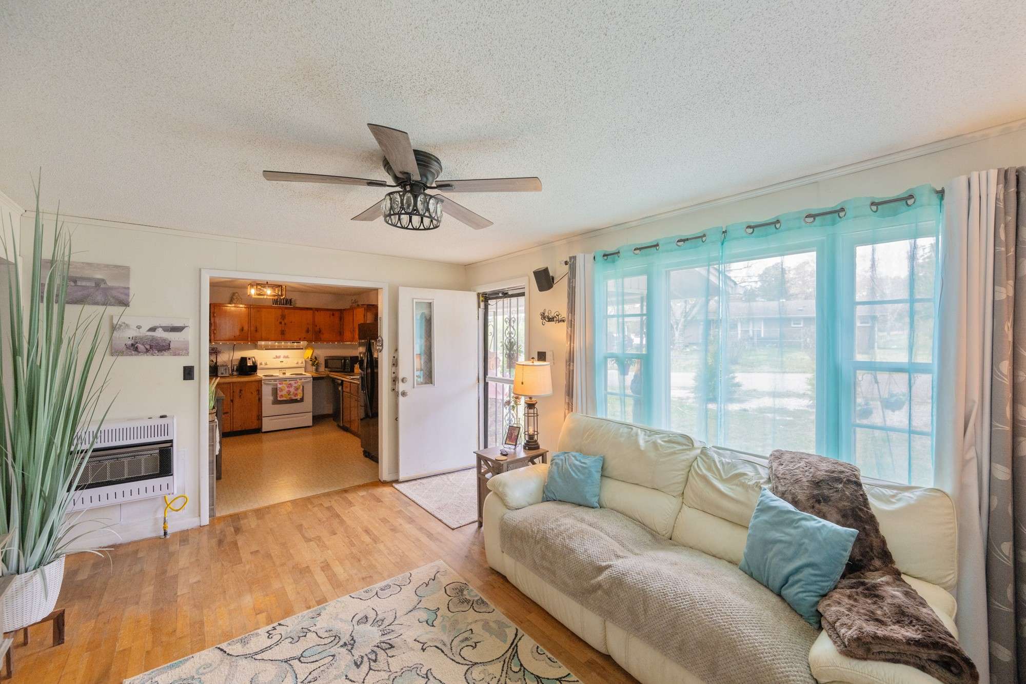 252 Luna St, Decaturville, TN 38329