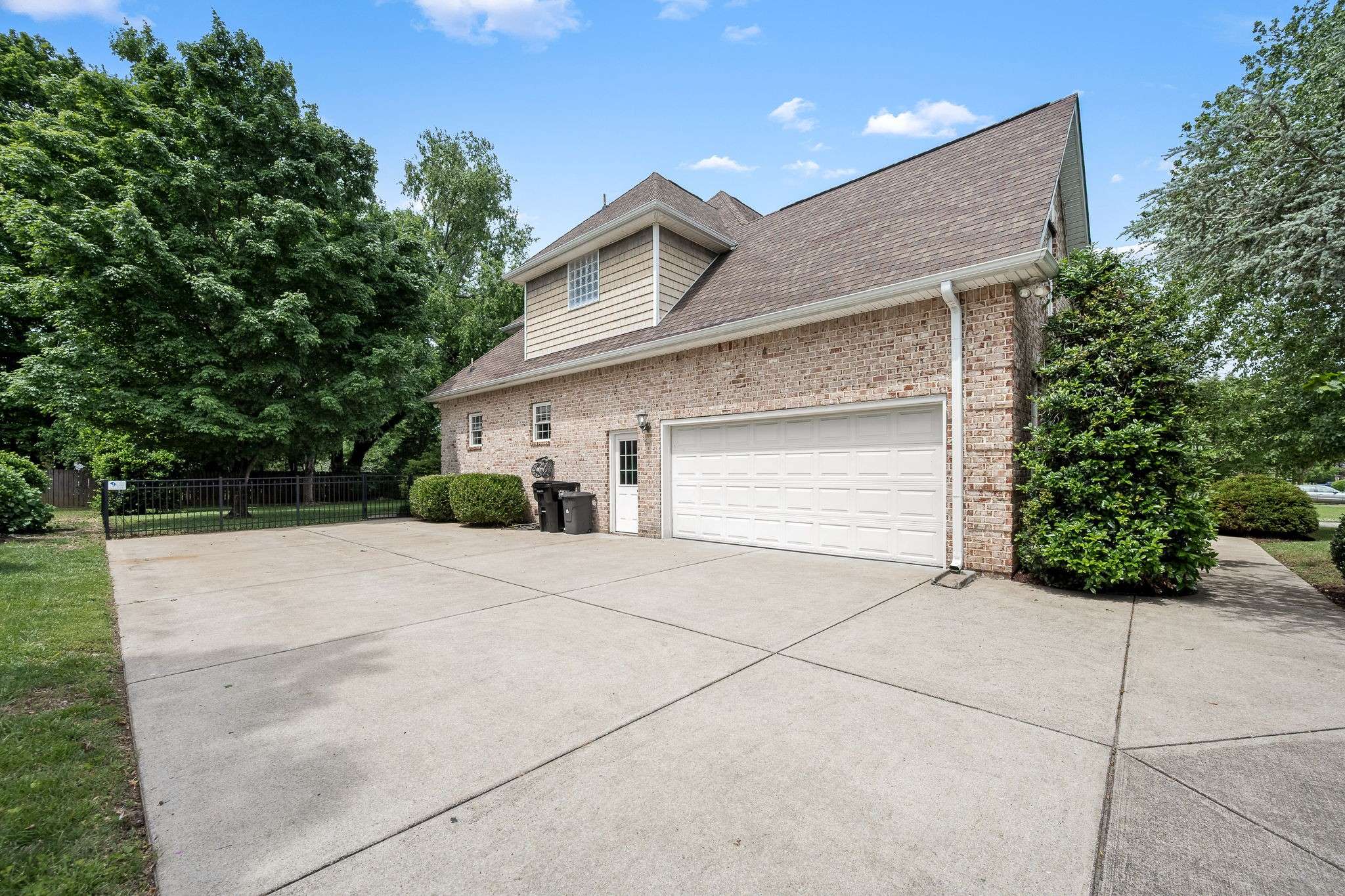 3035 Twisted Oak Dr, Murfreesboro, TN 37129