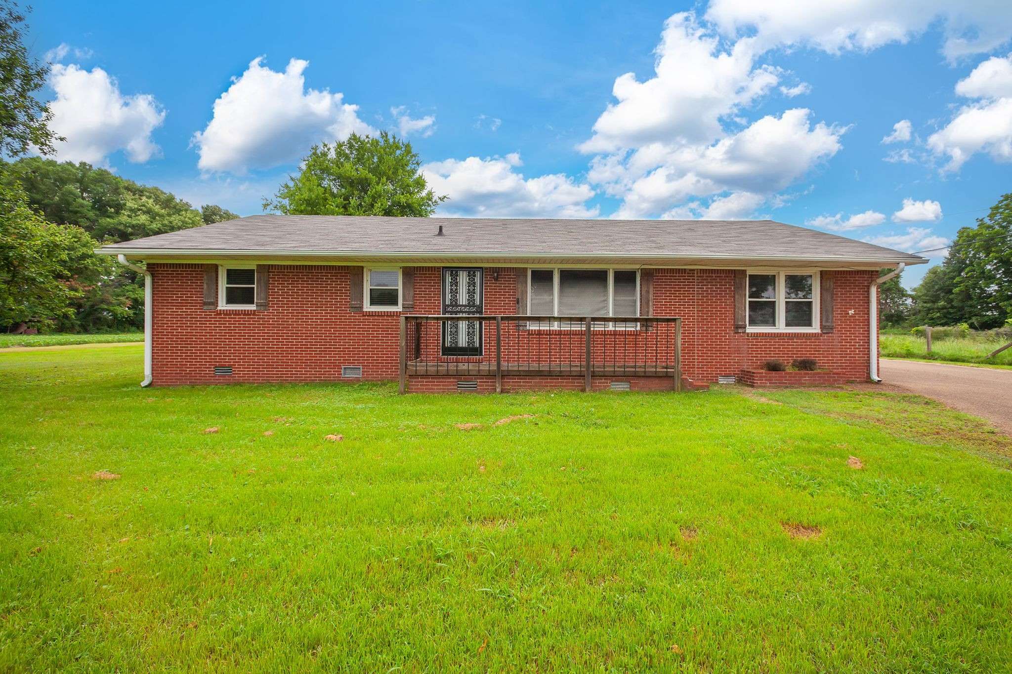 1921 Nance Rd, Alamo, TN 38001