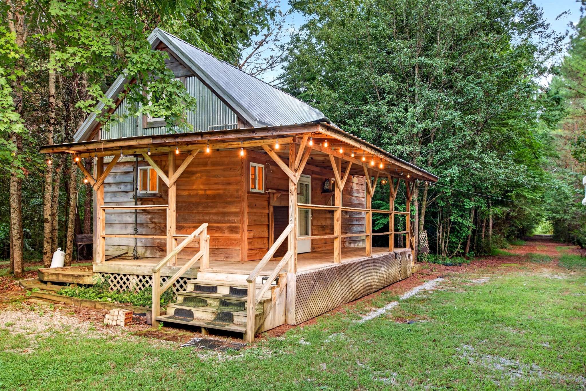 156 Sunshine Mountain Lane, Mc Minnville, TN 37110