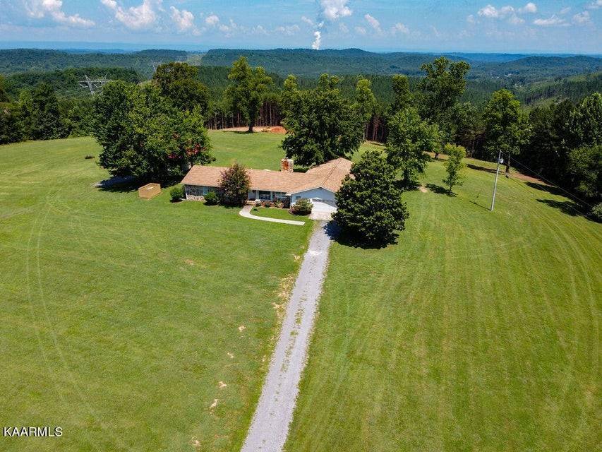 1011 Brickell Ridge Rd, Decatur, TN 37322