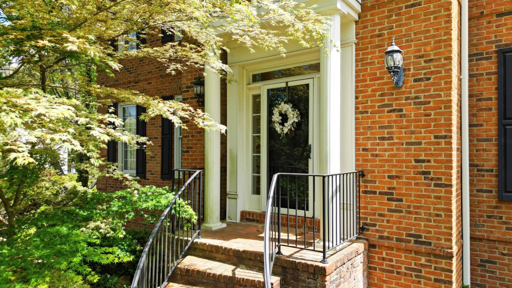 15 Middle Creek Road, Signal Mountain, TN 37377