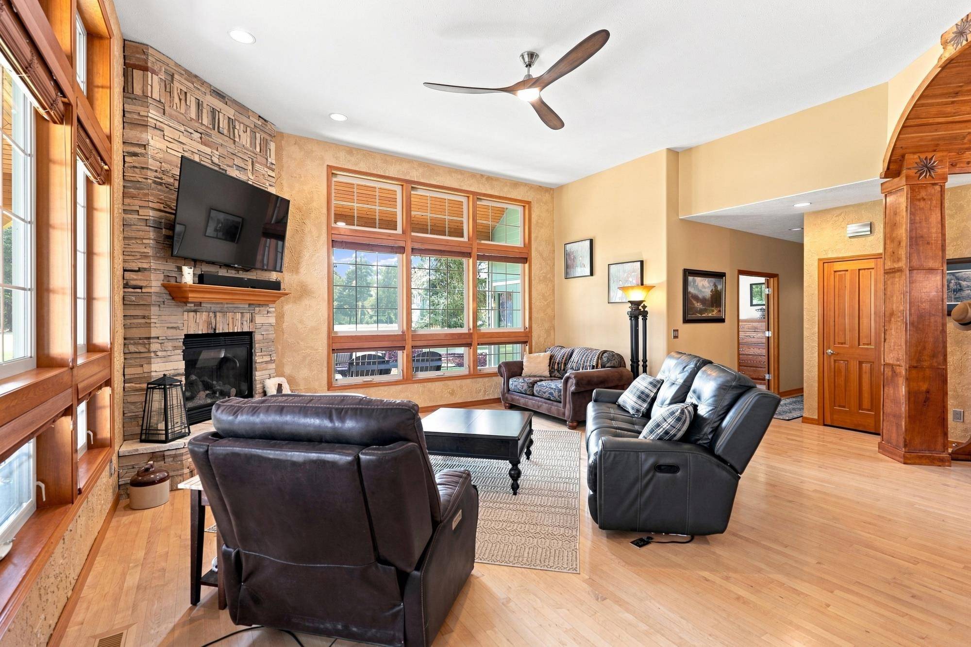 639 Palmer Ln, Chewelah, WA 99109