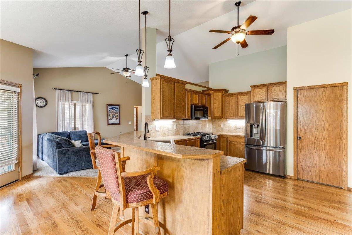 2622 N Fieldstone St, Andover, KS 67002