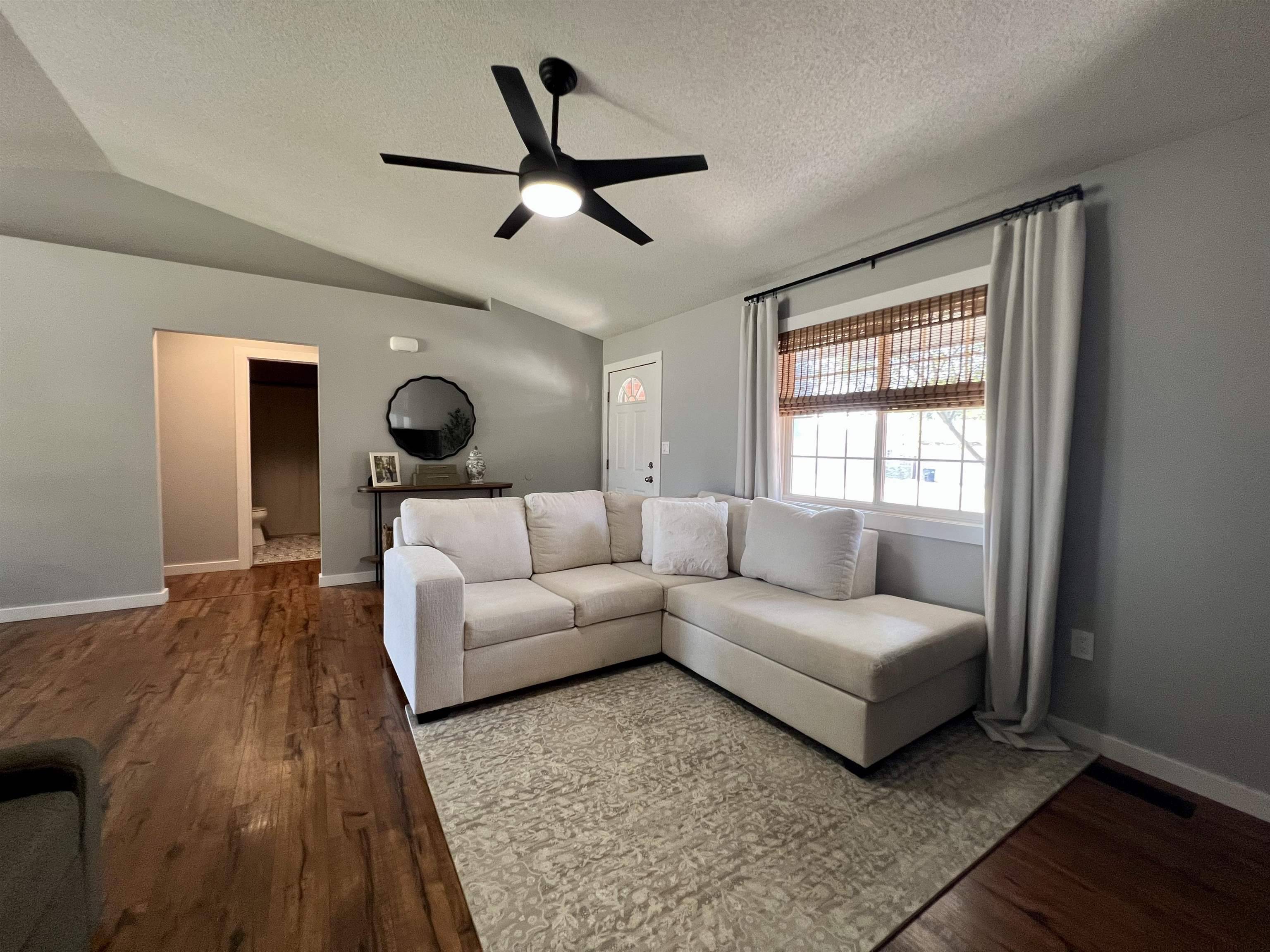 1100 Forrest Glenn, Arkansas City, KS 67005
