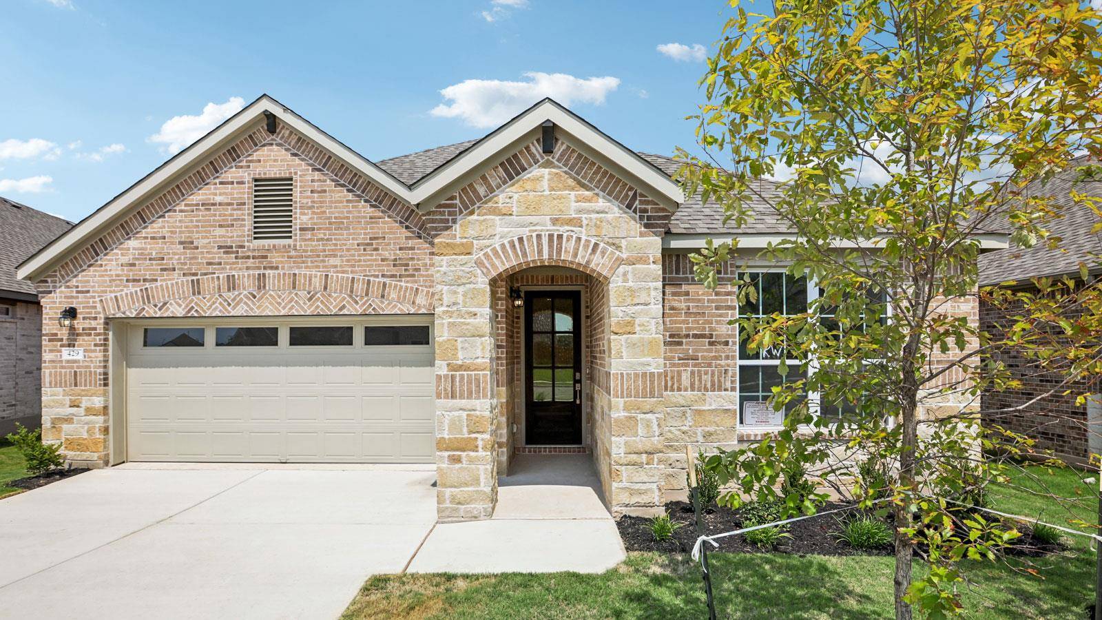 429 Eagle Canyon DR, Leander, TX 78641