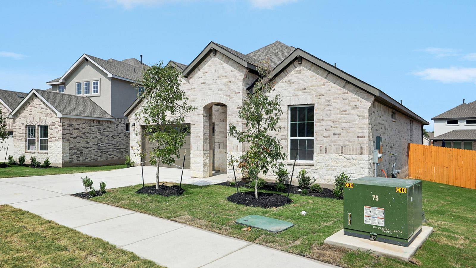 433 Eagle Canyon DR, Leander, TX 78641