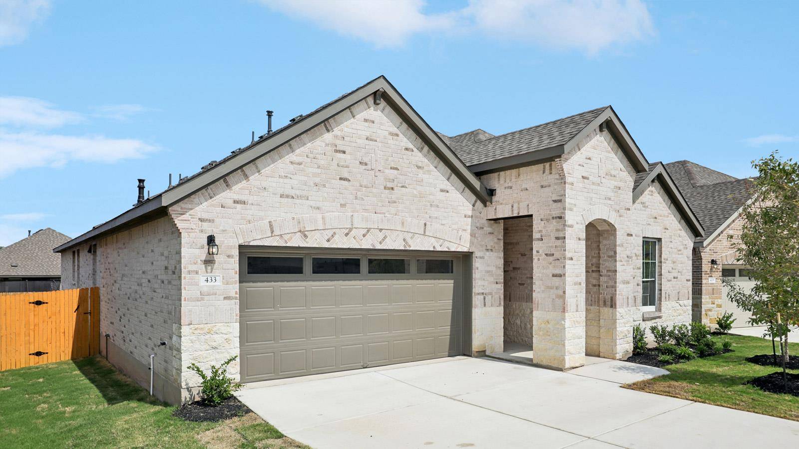 433 Eagle Canyon DR, Leander, TX 78641