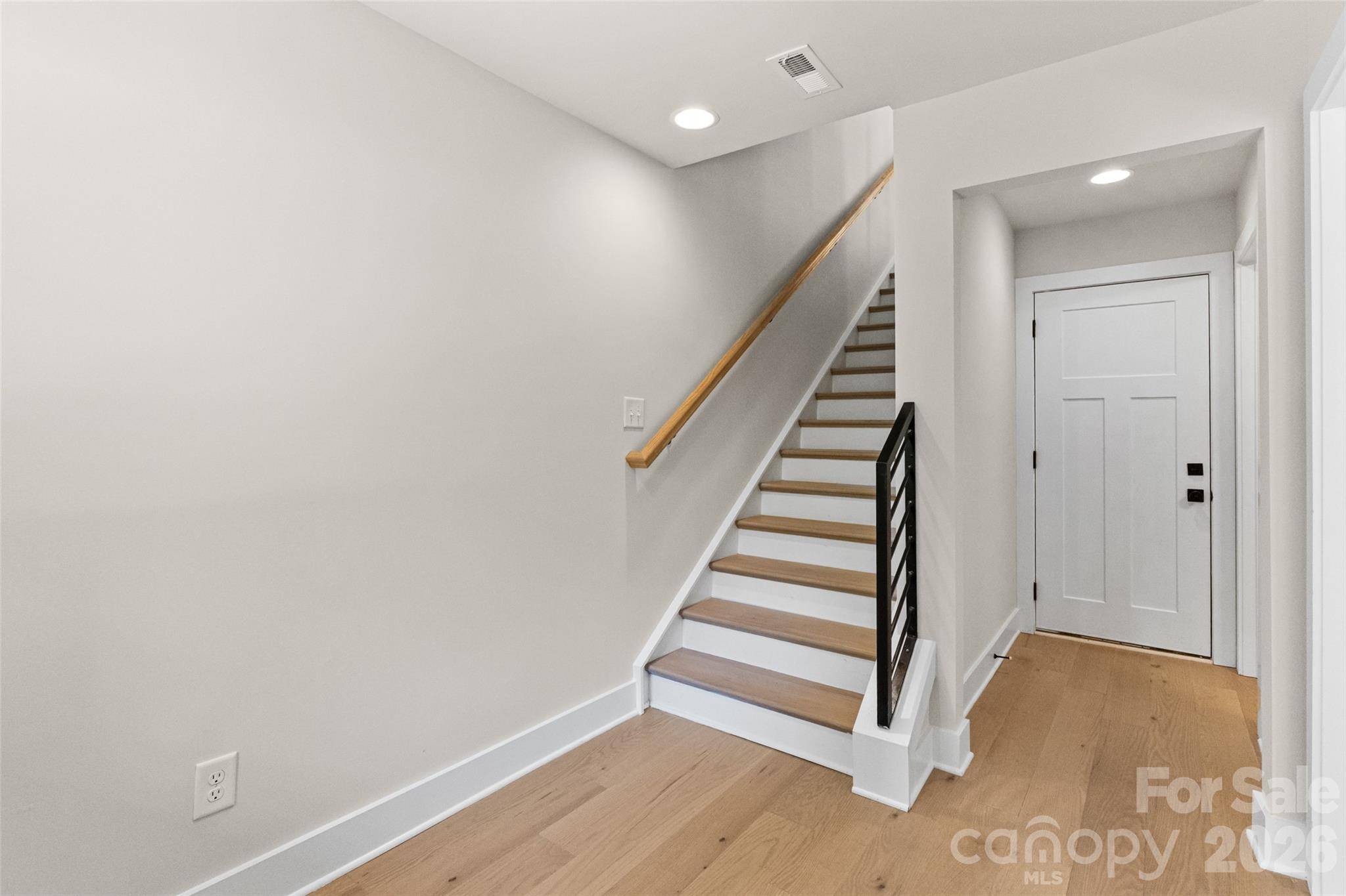 6017 Irwins Branch DR, Charlotte, NC 28217