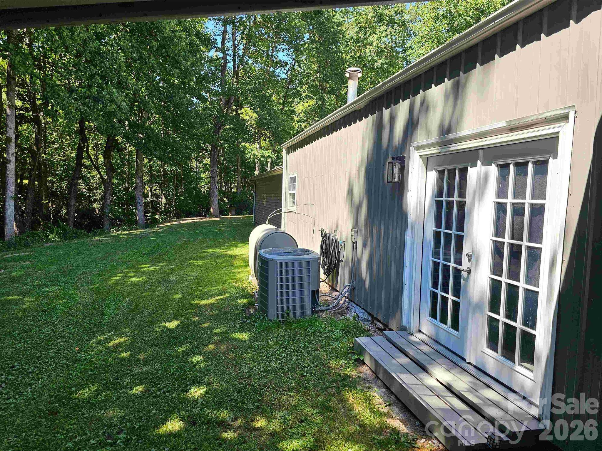 669 Old Lowgap RD, Mount Airy, NC 27030