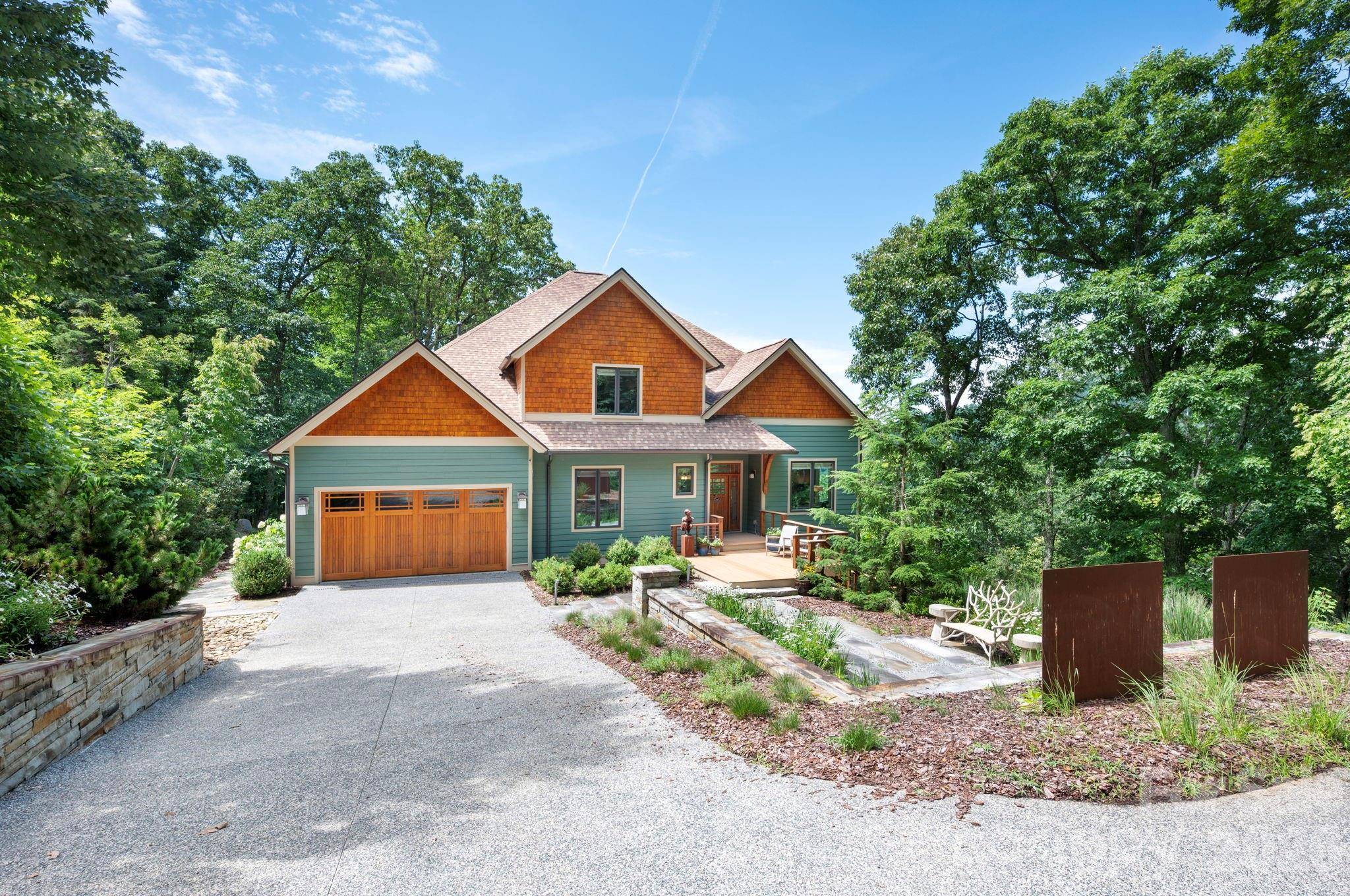 69 Rock Springs RD, Fairview, NC 28730