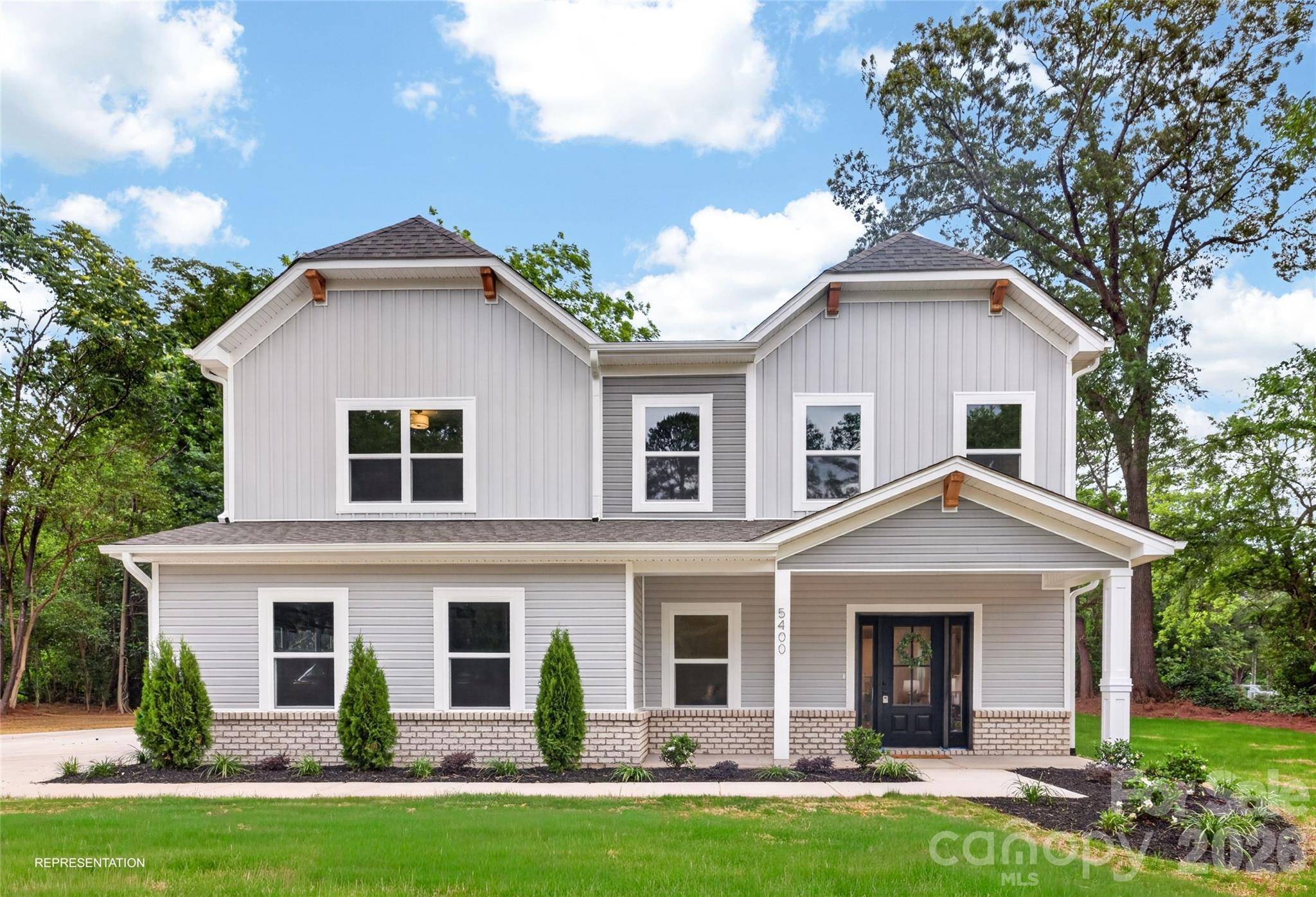 9006 Pinenoll LN, Charlotte, NC 28215