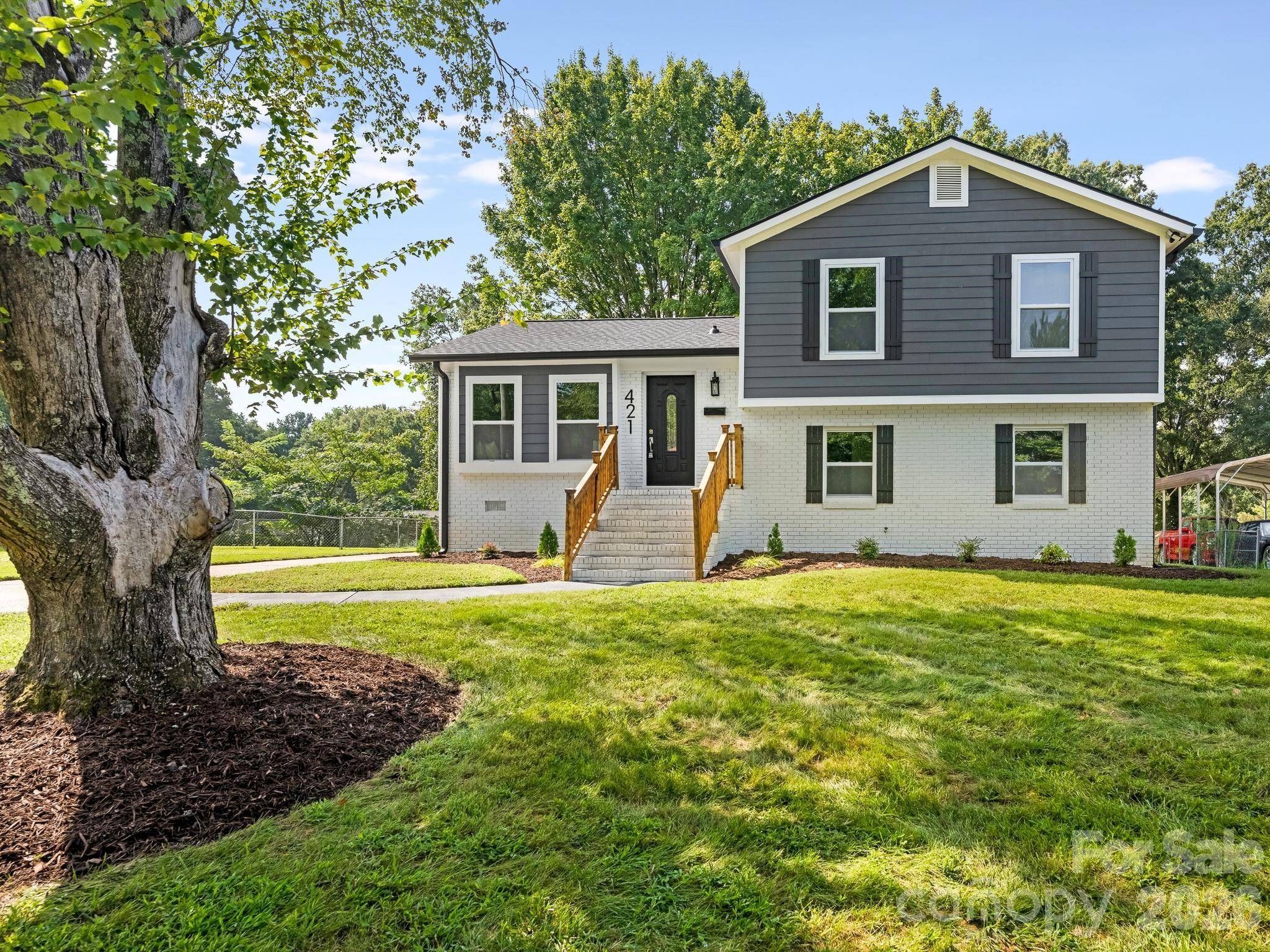421 Vickery DR, Charlotte, NC 28215