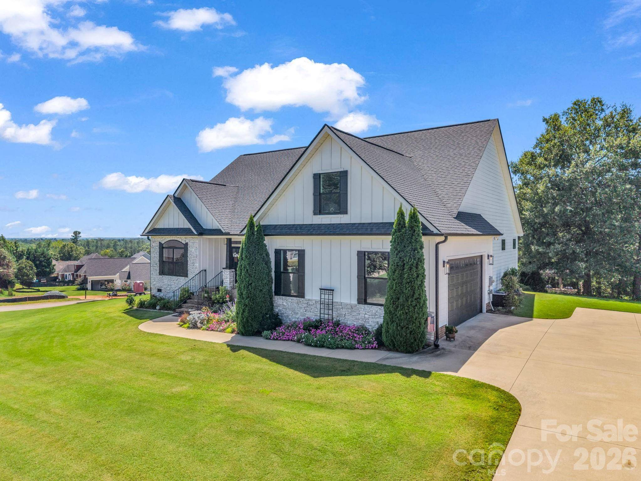 718 Tinsberry LN, Inman, SC 29349