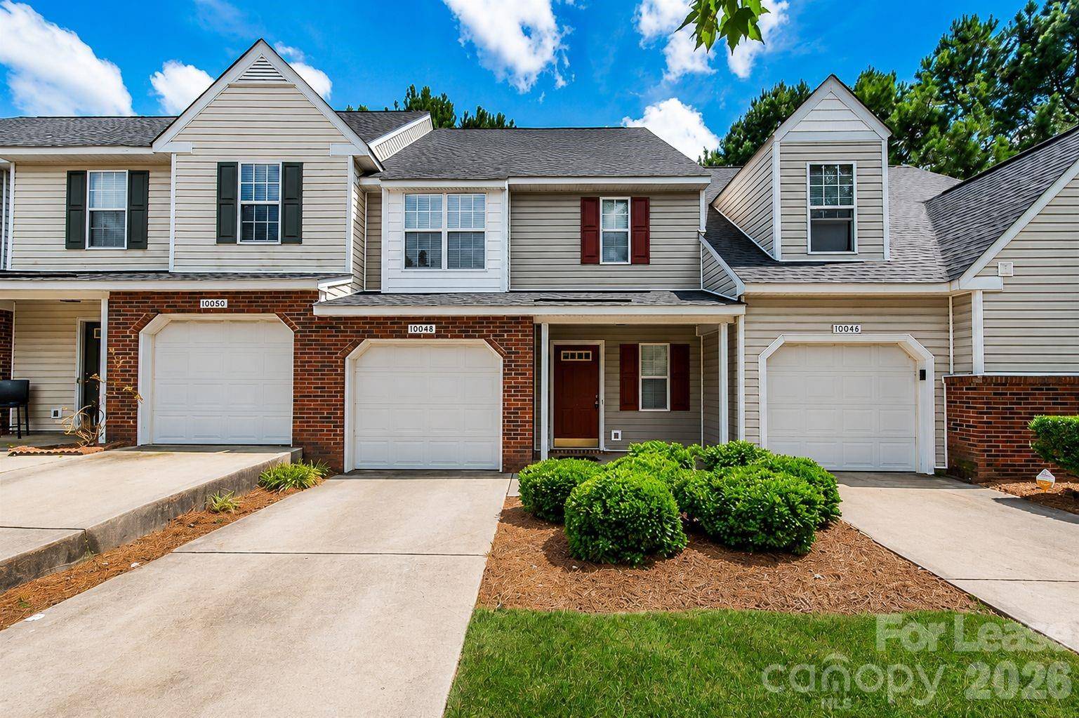 10048 University Park LN, Charlotte, NC 28213