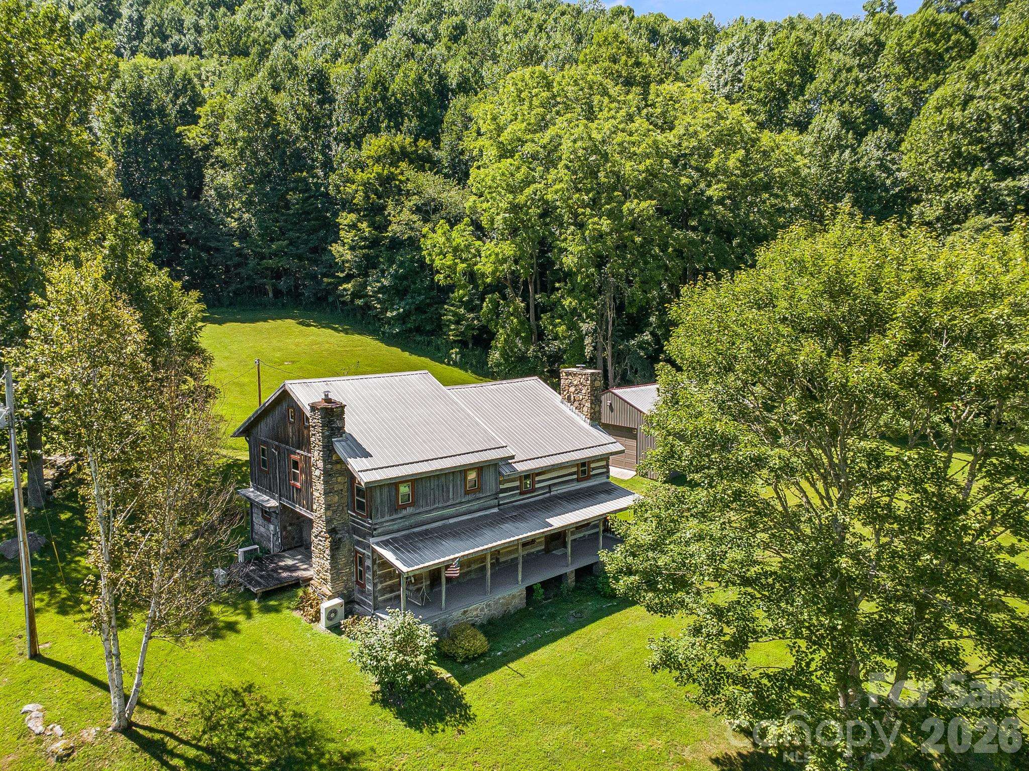 146 Gentry Farm DR, Hot Springs, NC 28743
