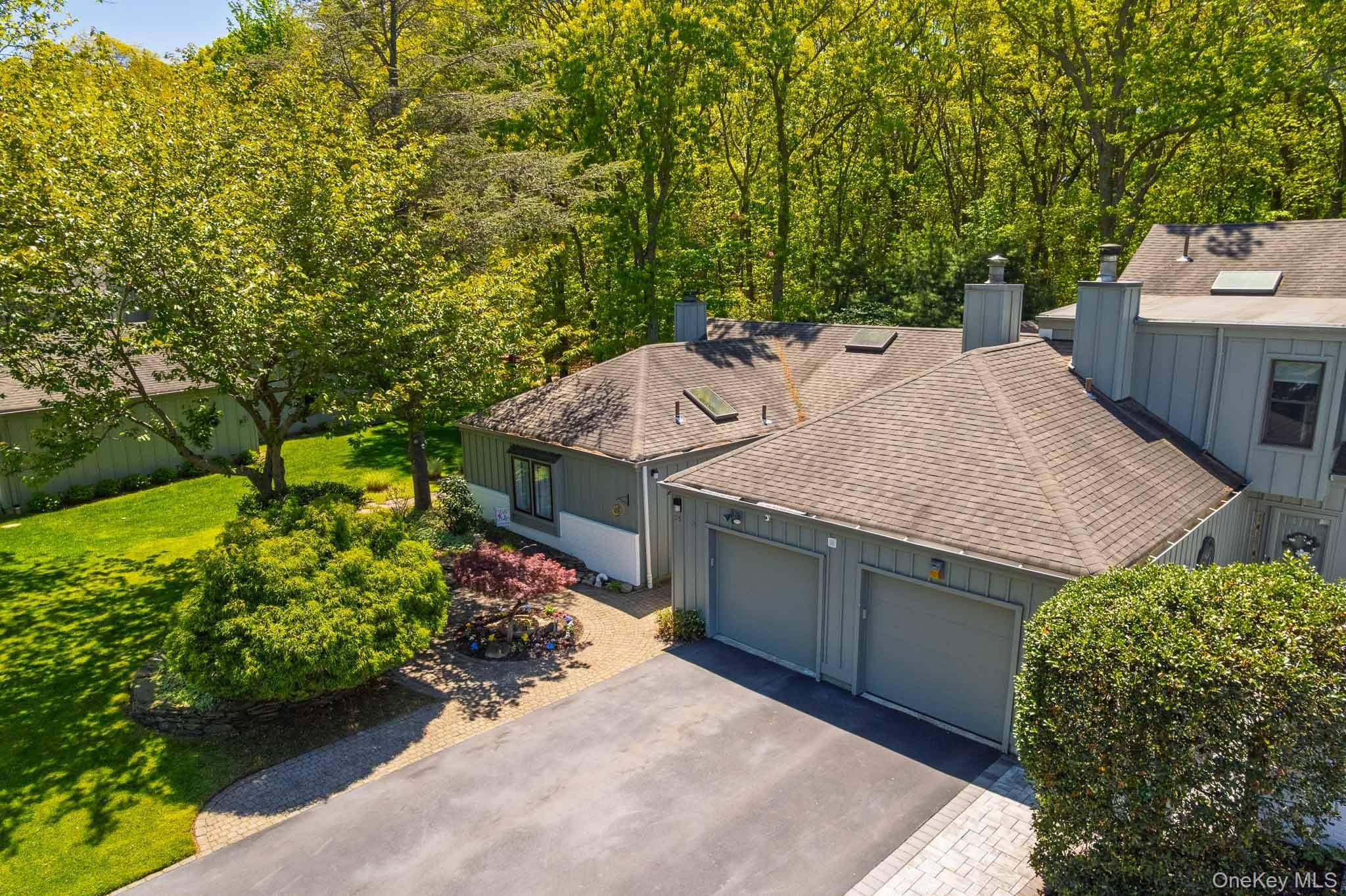 35 Timberline CIR, Port Jefferson, NY 11777