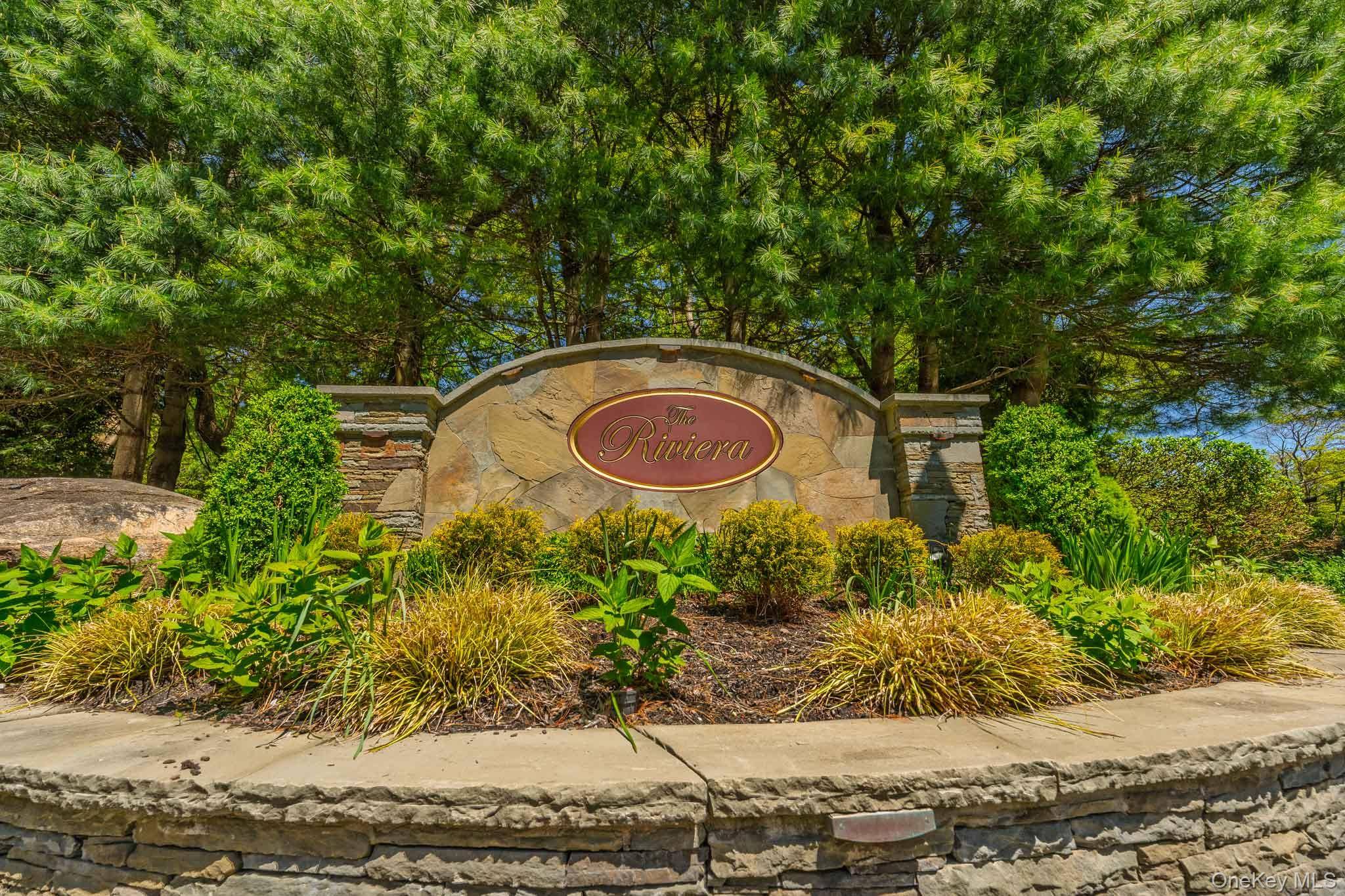 35 Timberline CIR, Port Jefferson, NY 11777