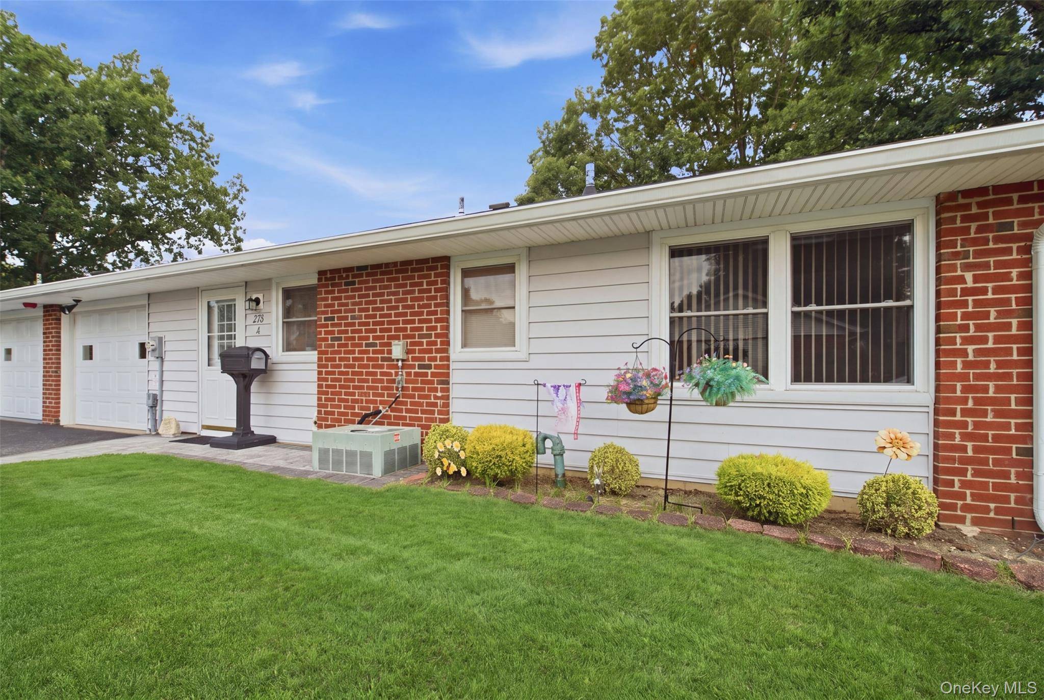 238 Blackpool CT #A, Ridge, NY 11961