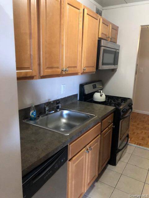 11 Park AVE #3E, Mount Vernon, NY 10550