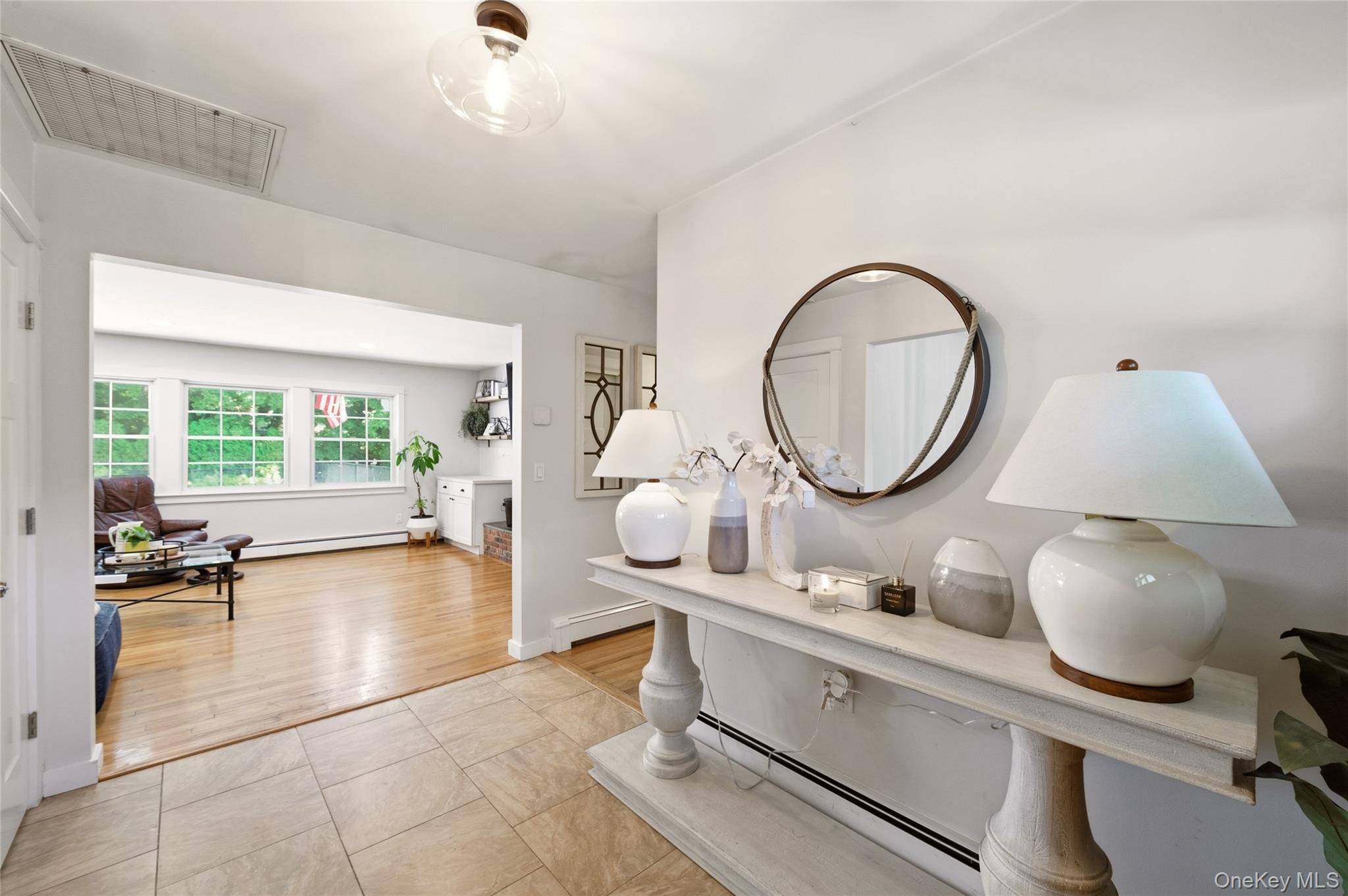 30 Cove RD, Huntington, NY 11743