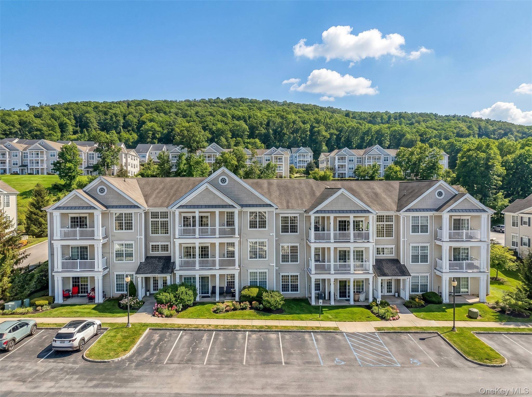 1317 Saratoga LN, Fishkill, NY 12524