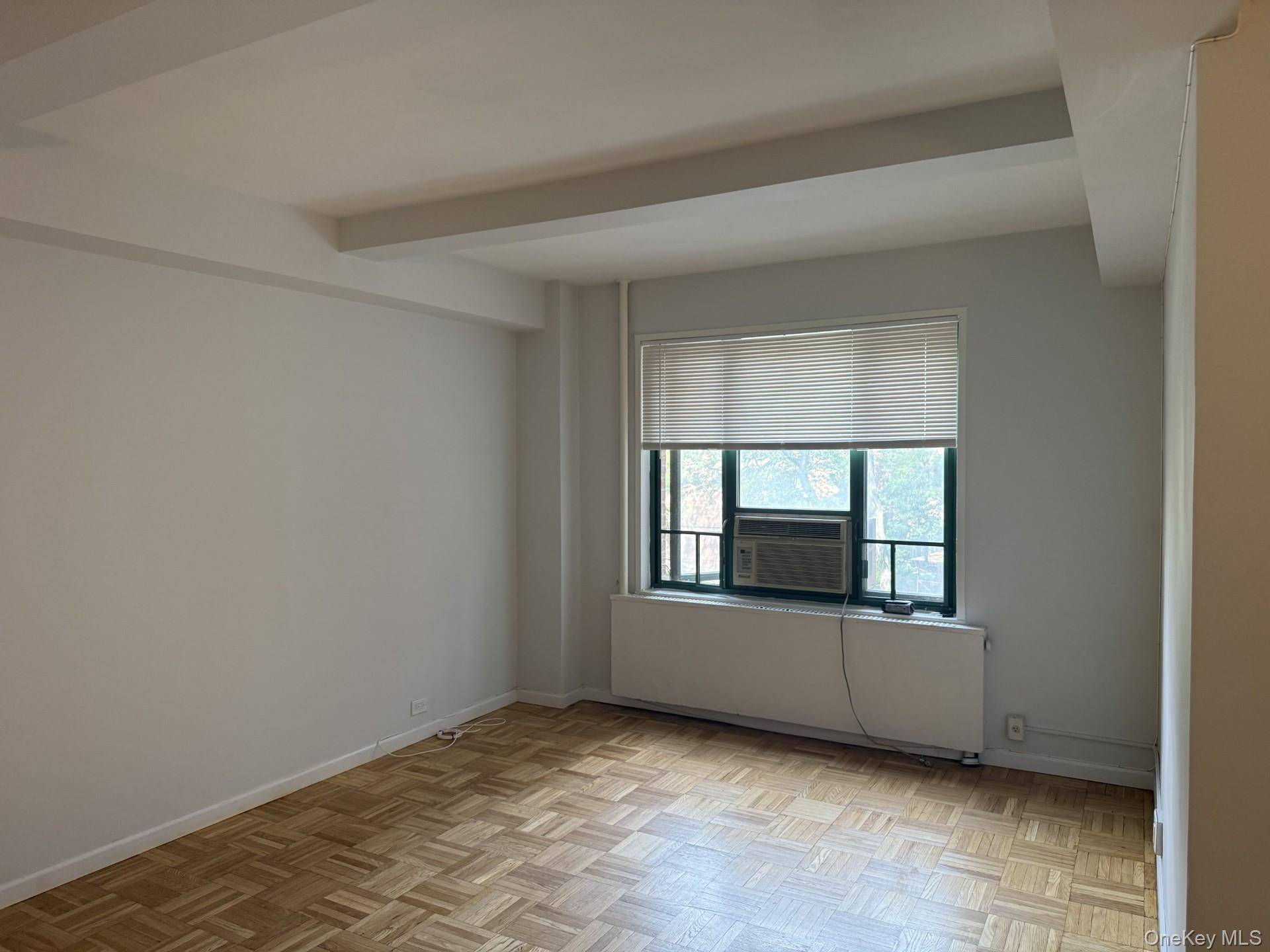 1505 Archer RD #3D, Bronx, NY 10462