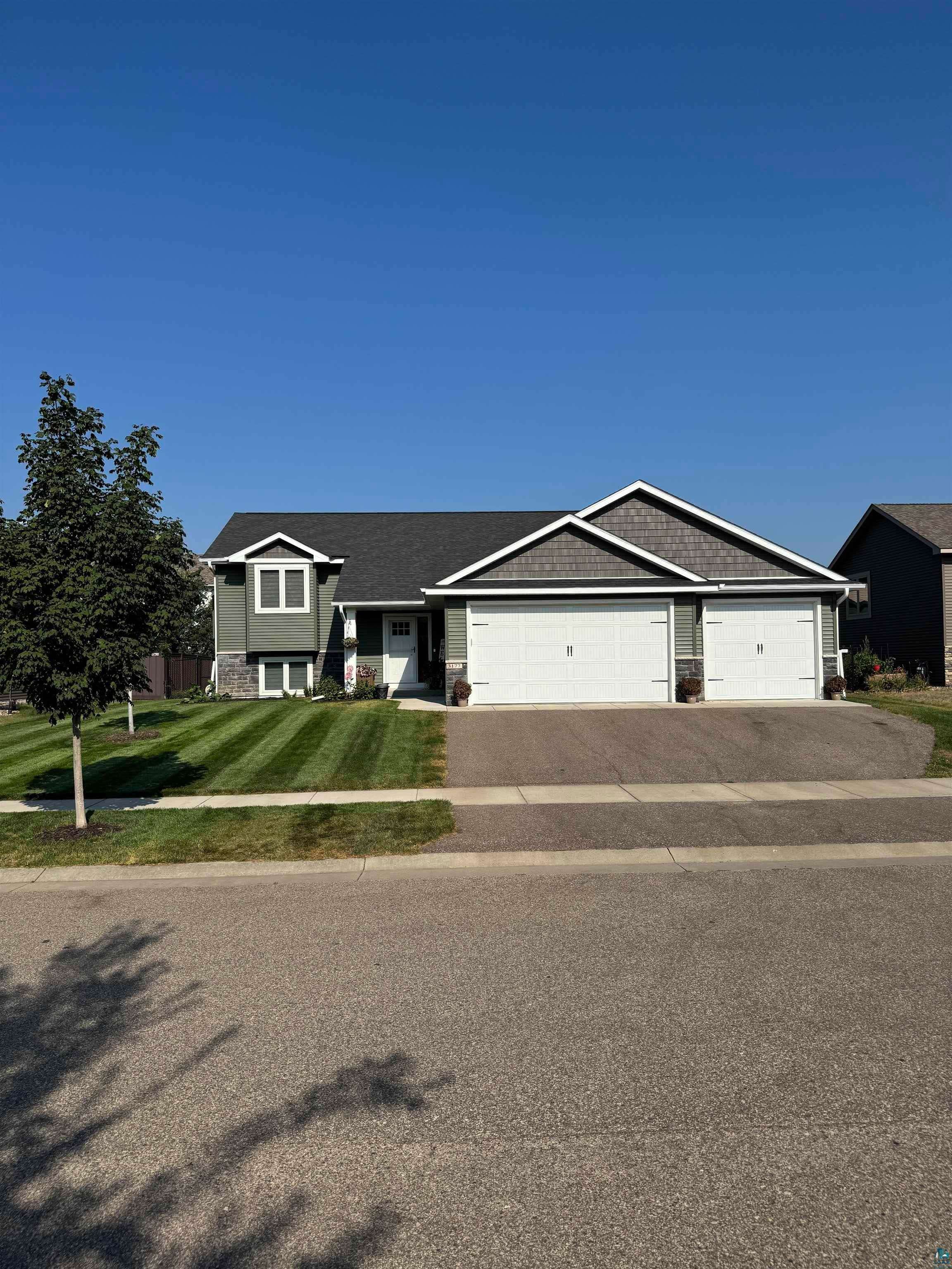 3177 Kingston St, River Falls, WI 54022