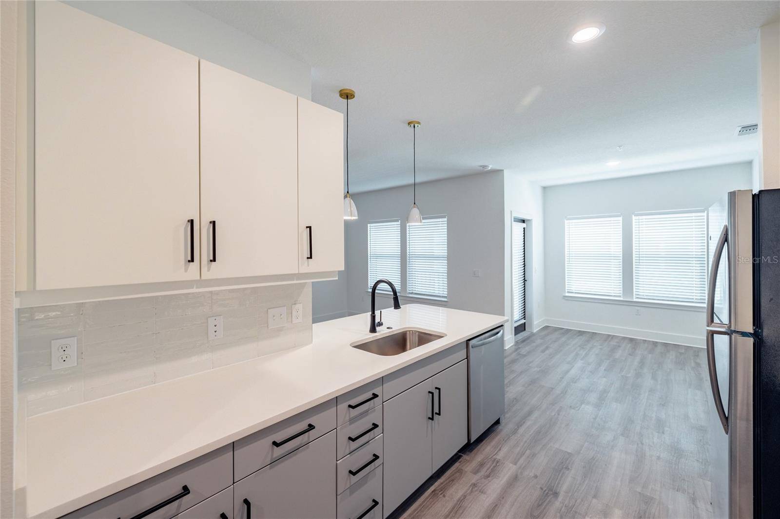 1420 LAKEFRONT DR #6413, Sarasota, FL 34240