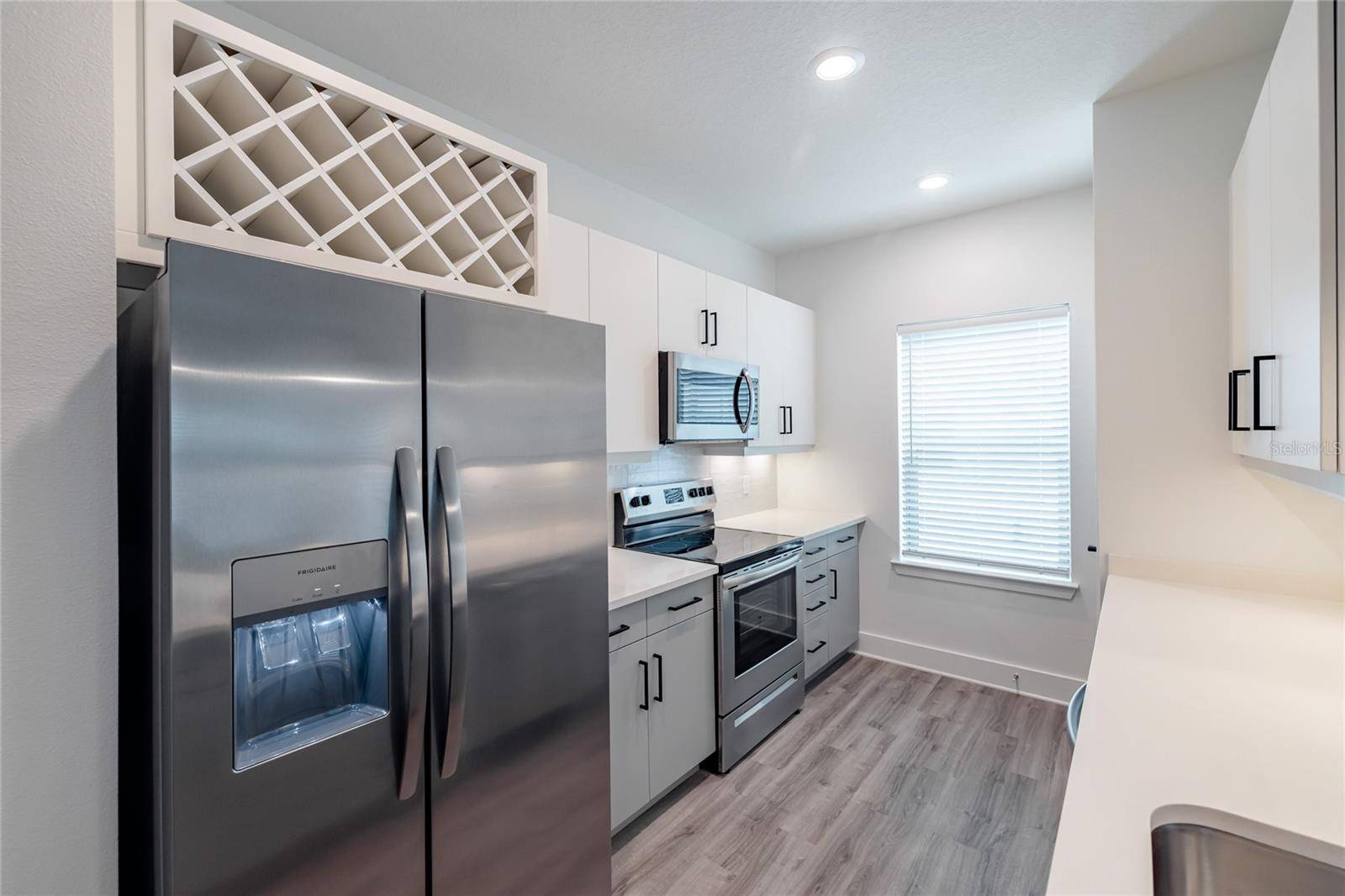 1420 LAKEFRONT DR #6311, Sarasota, FL 34240