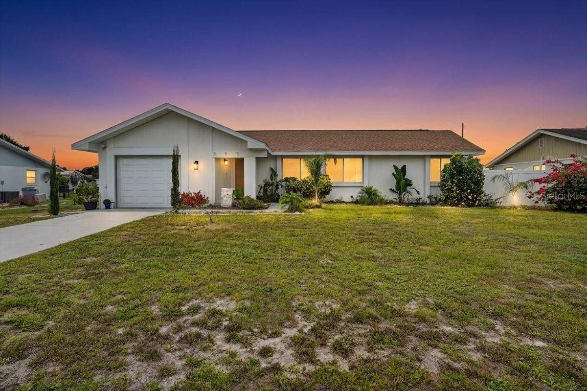 885 FAIRFAX TER NW, Port Charlotte, FL 33948