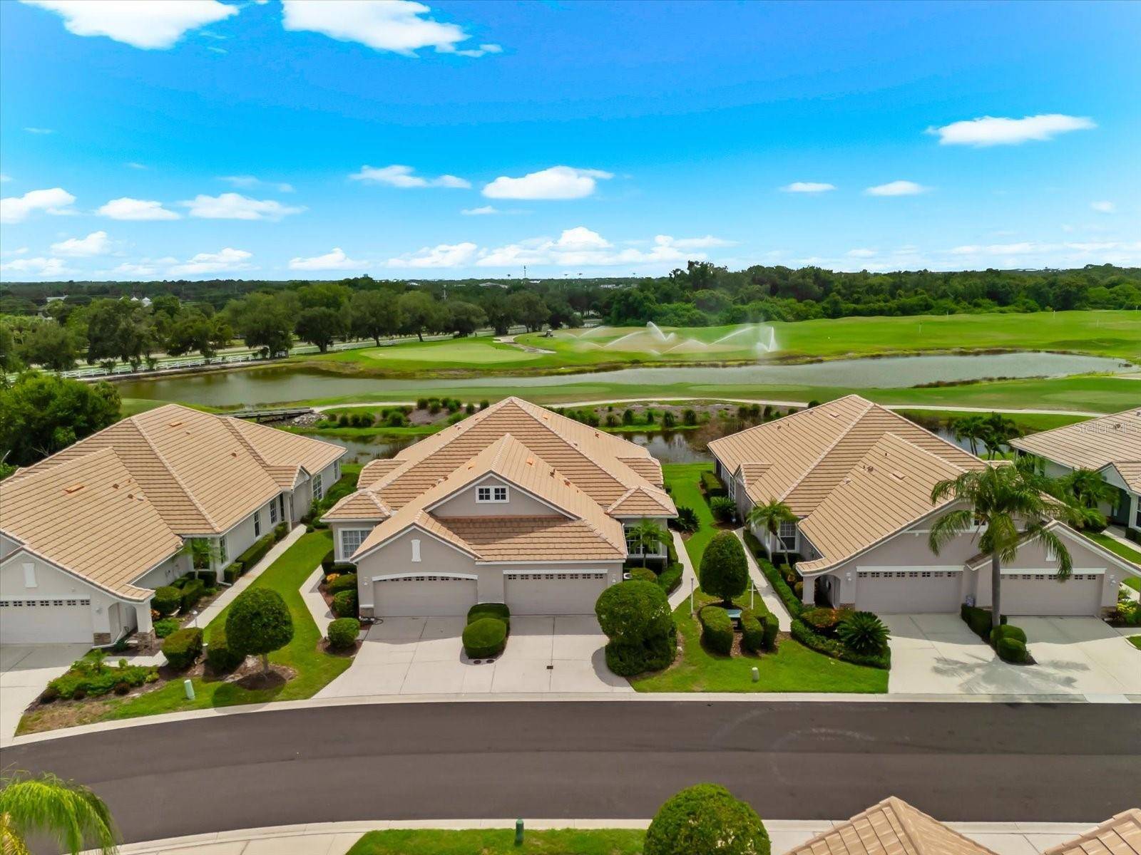 6942 WOODMORE TER, Lakewood Ranch, FL 34202