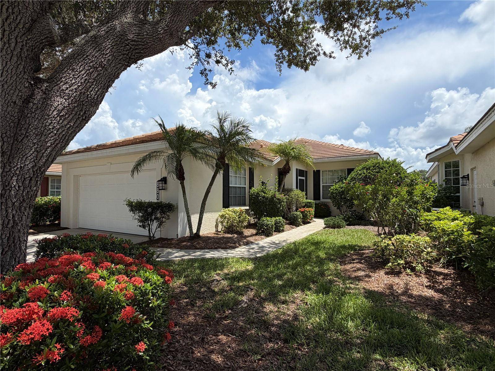 880 CHALMERS DR #880, Venice, FL 34293