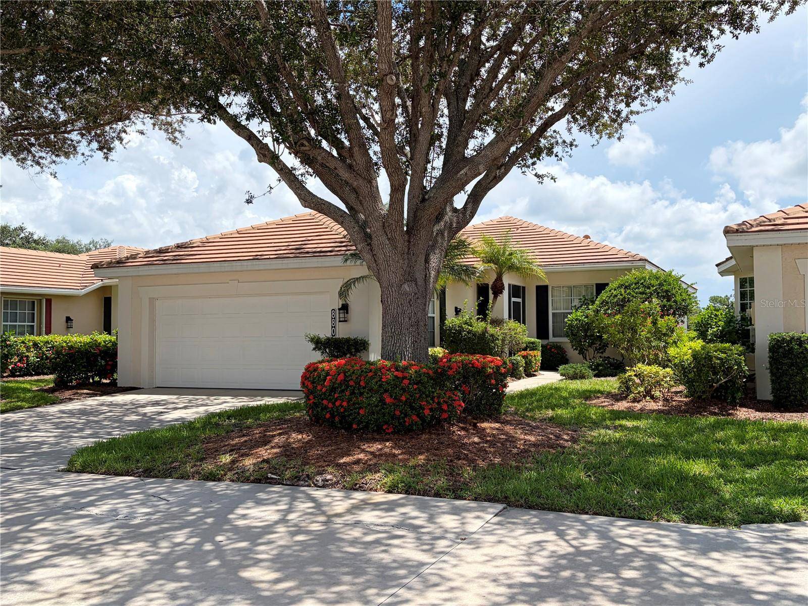 880 CHALMERS DR #880, Venice, FL 34293